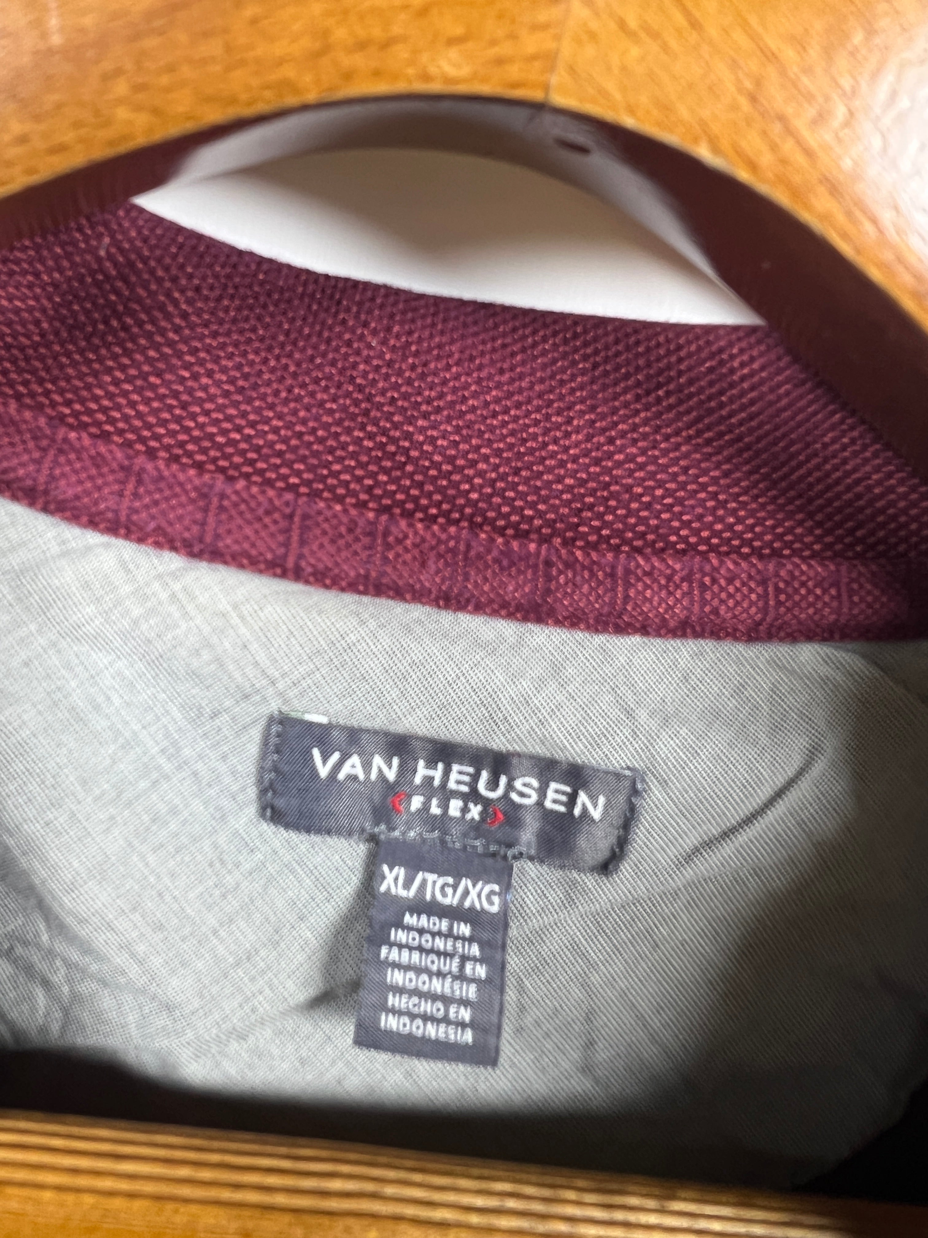 Van Heusen Polo (X-Large)