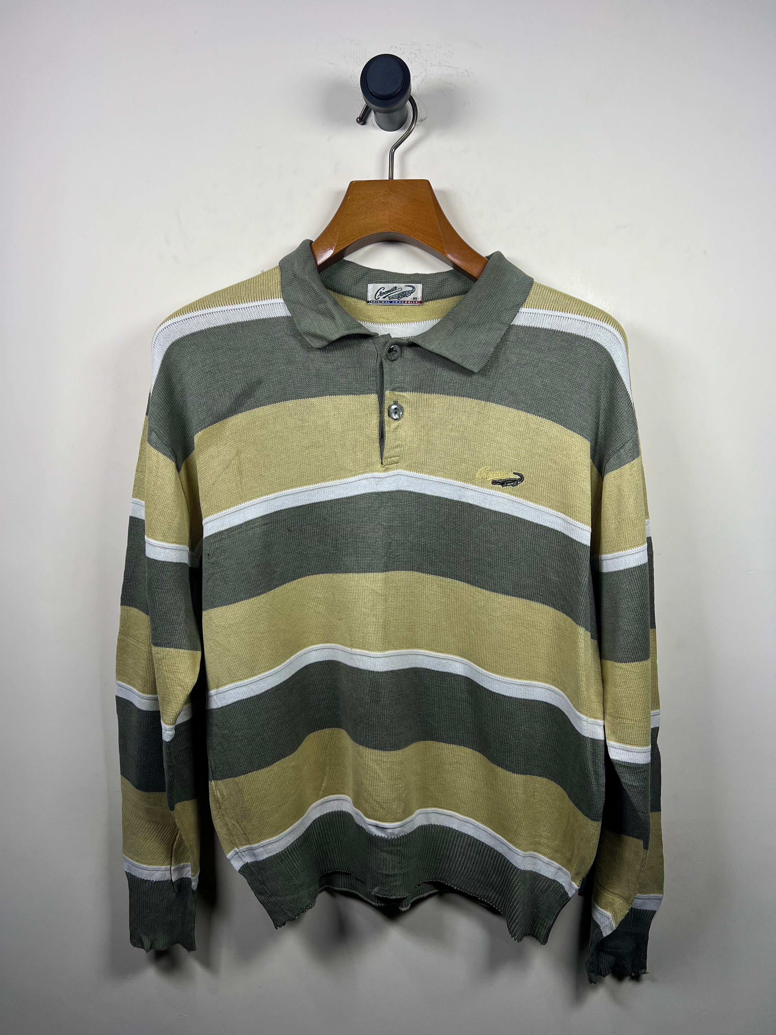 Crocodile Quarter Buttoned Sweater (Medium-Large)