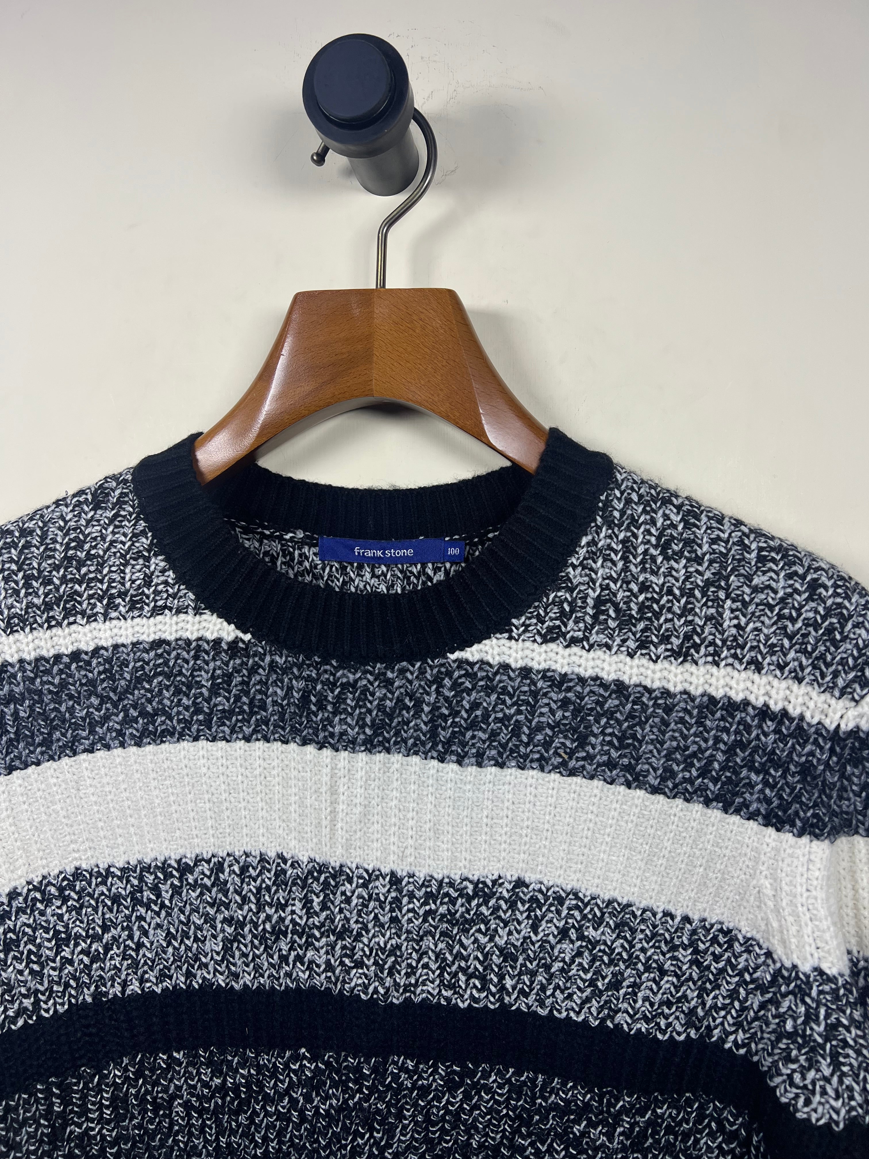 Frank Stone Knitted Sweater (Medium-Large)