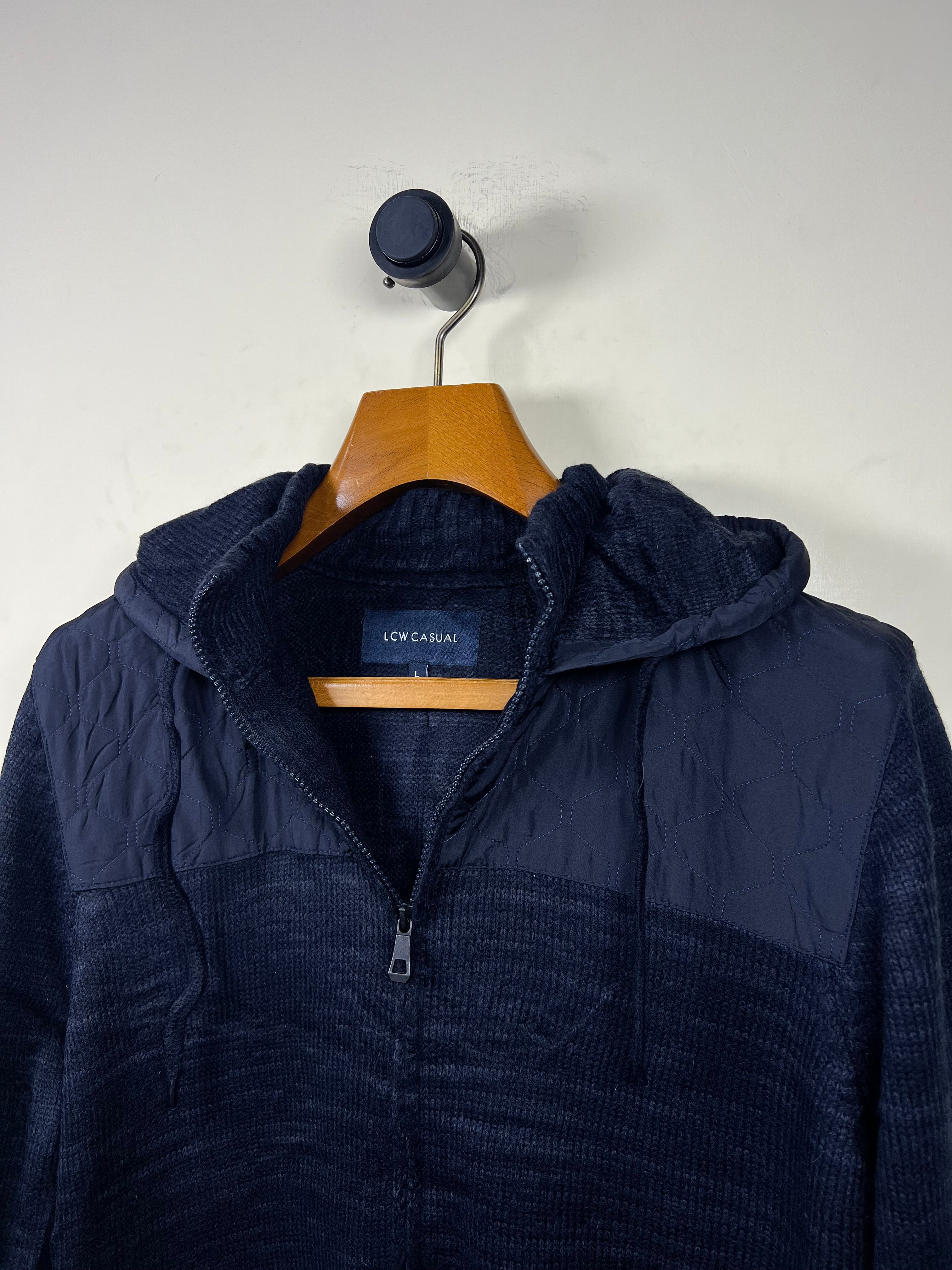 LCW Casual Zipper Sweater (Medium-Large)