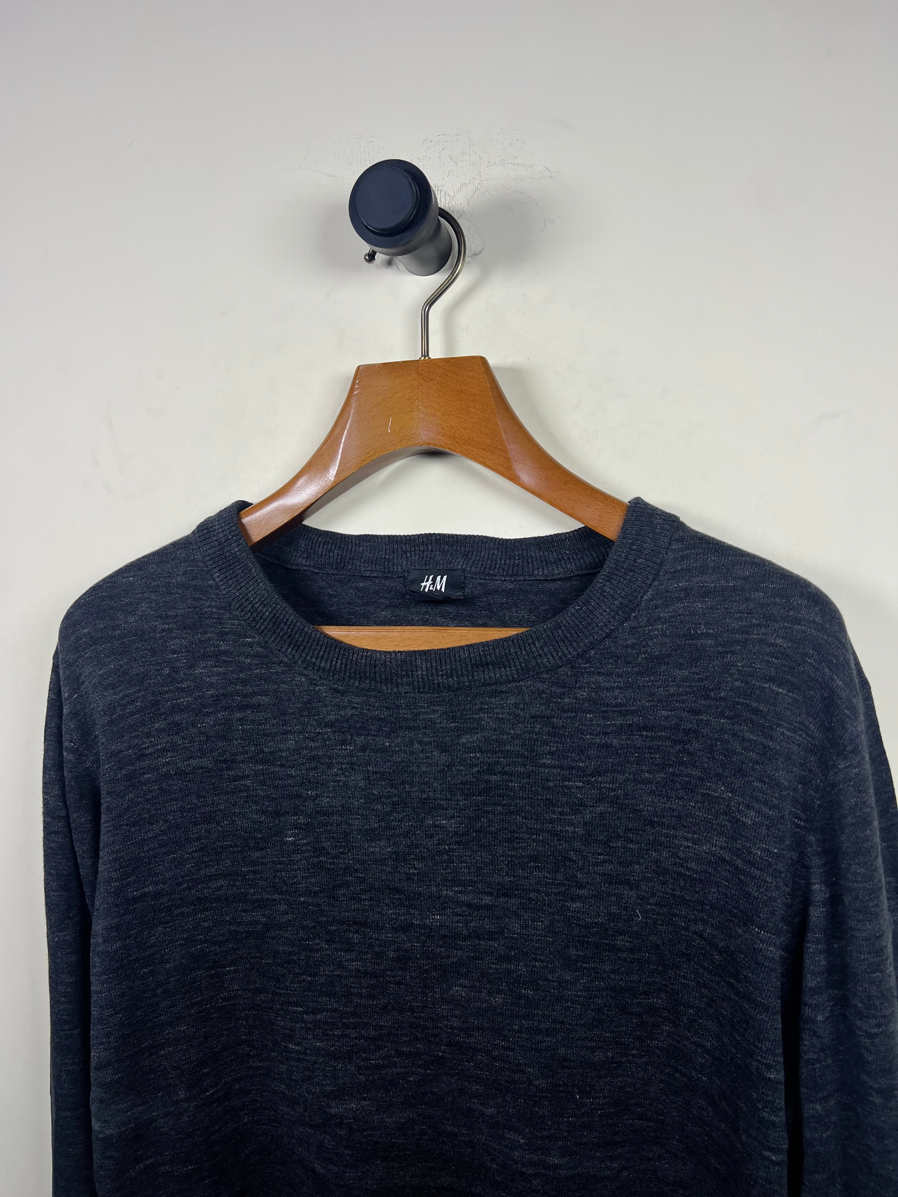H&M Sweater (Large)