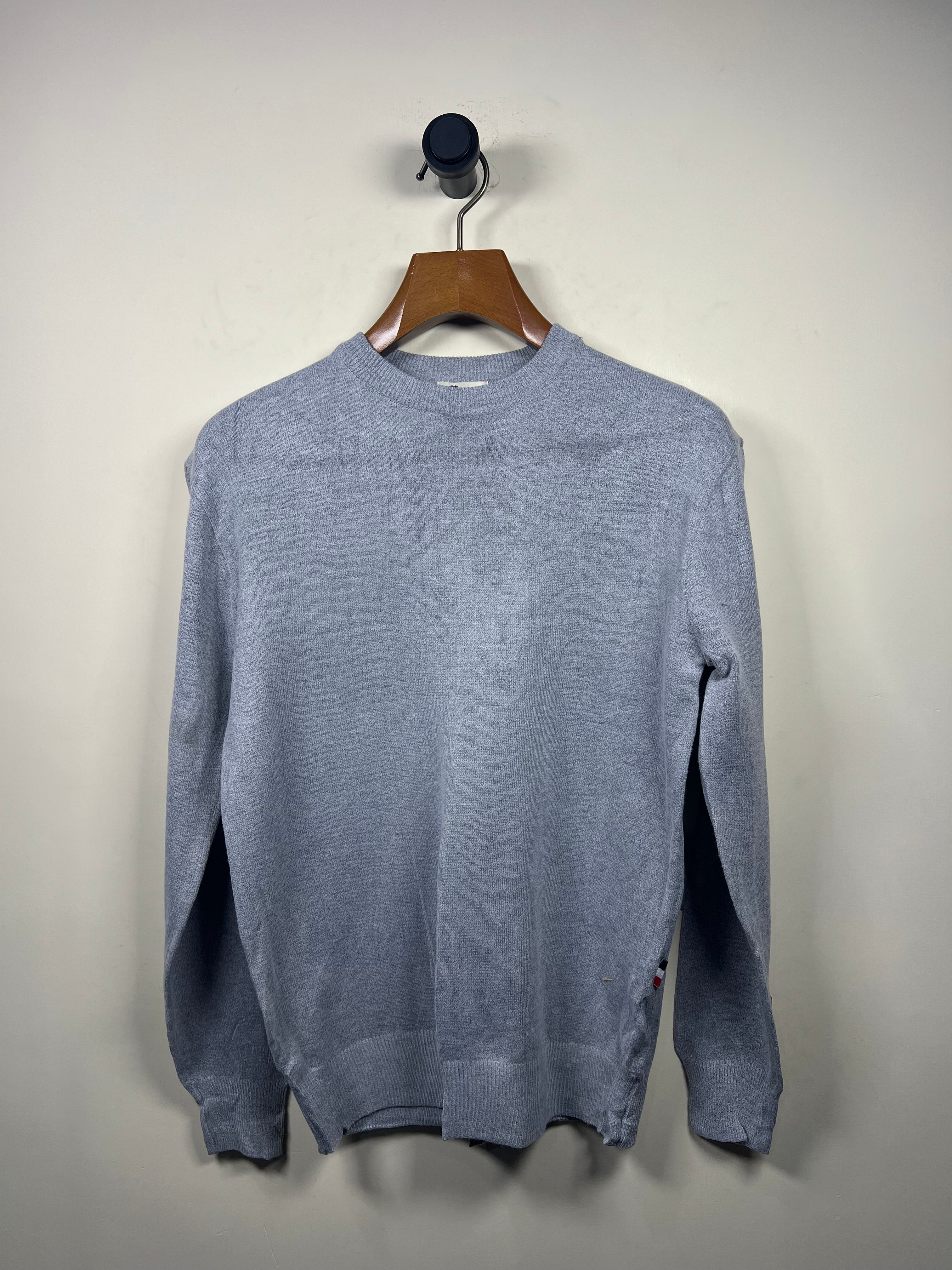 Model Sweater (Medium)
