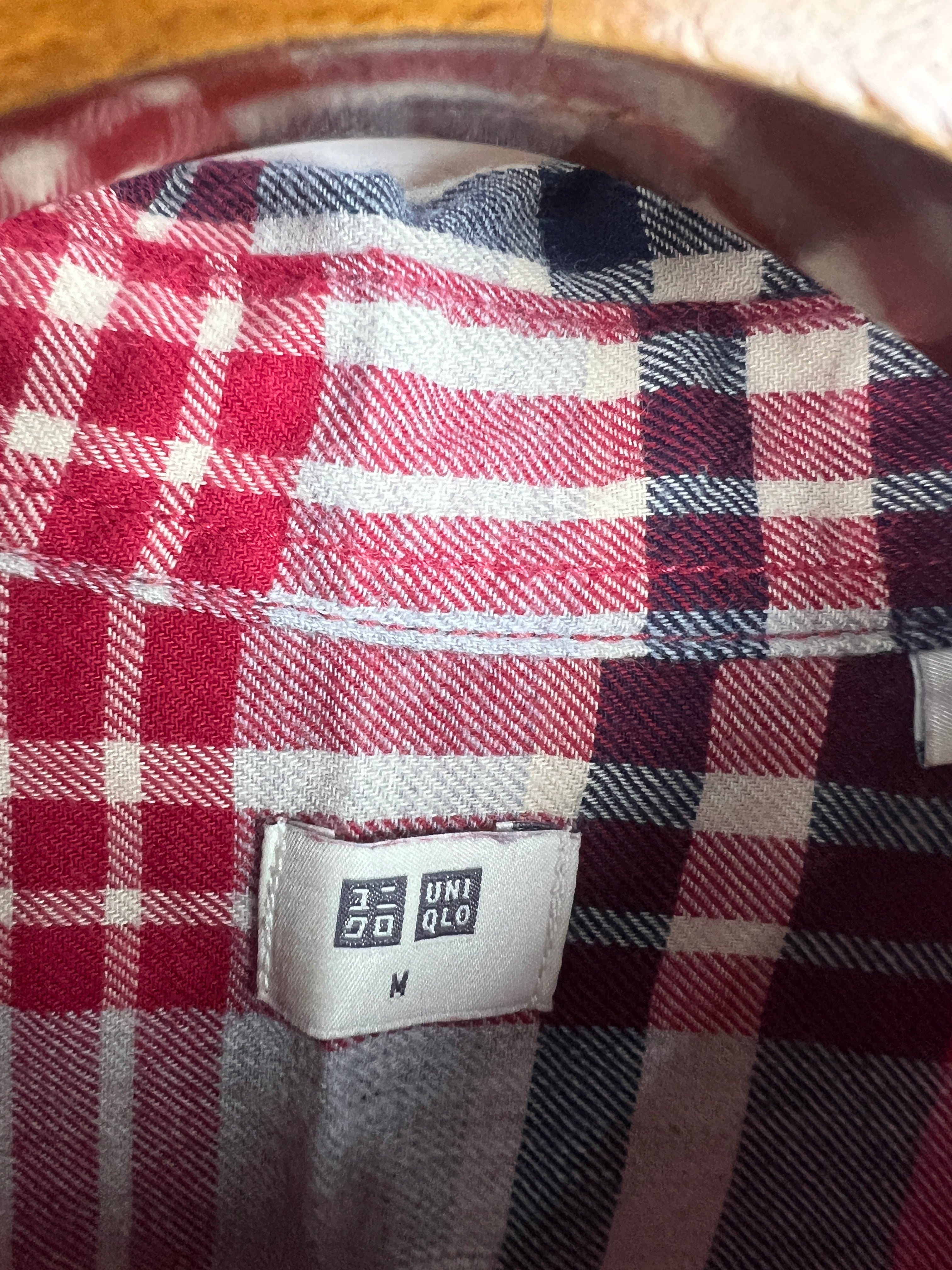 Uniqlo Shirt (Women) (Medium-Large)