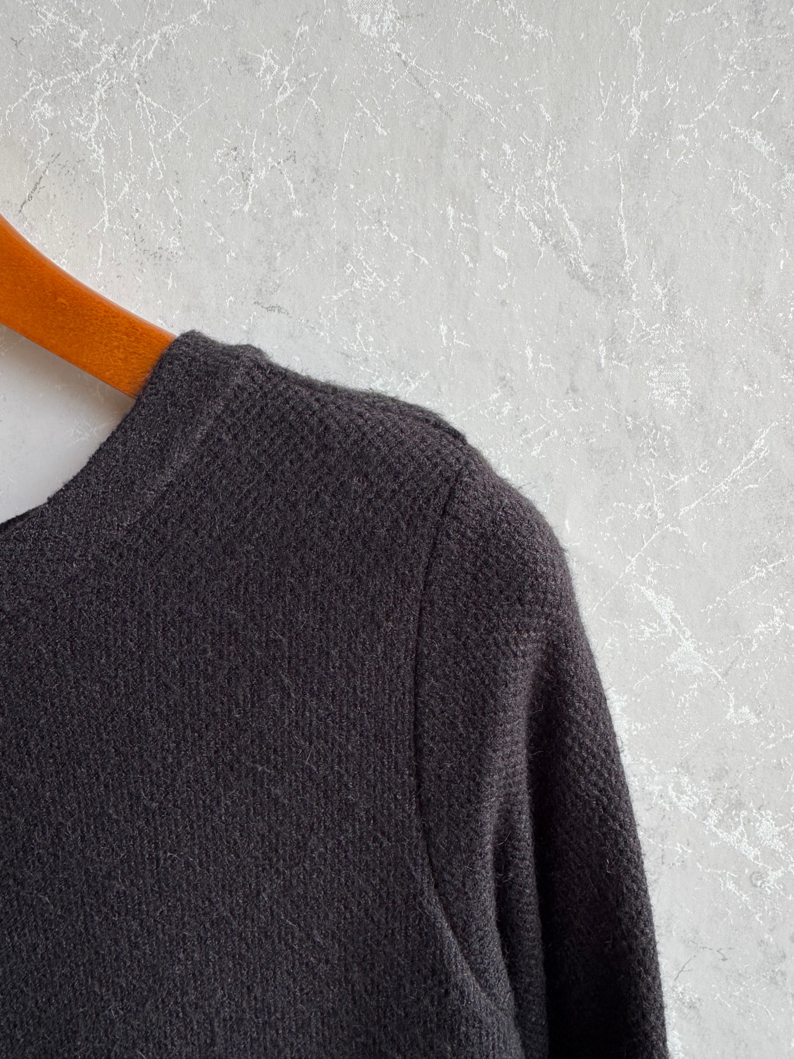 Black Sweater (Women) (Small)