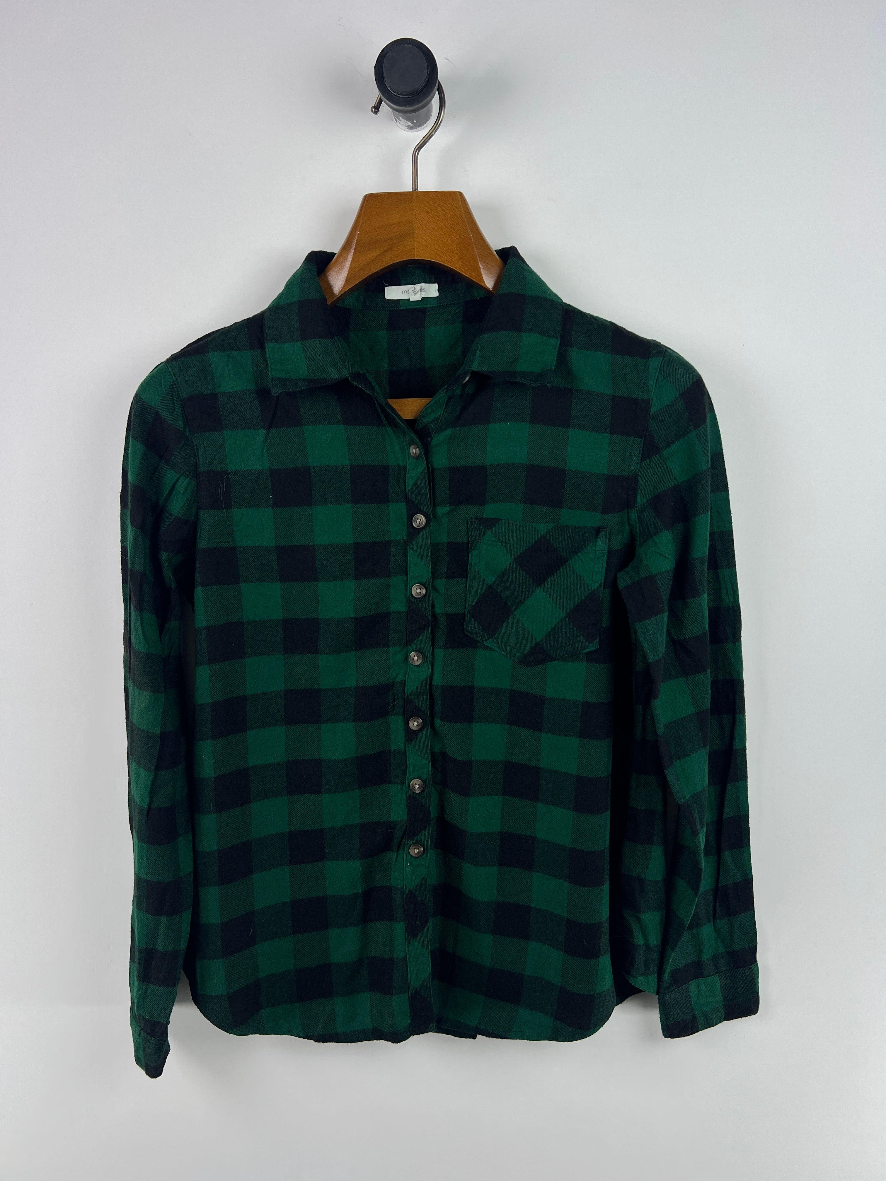 Maurices Shirt (Women) (Small-Medium)
