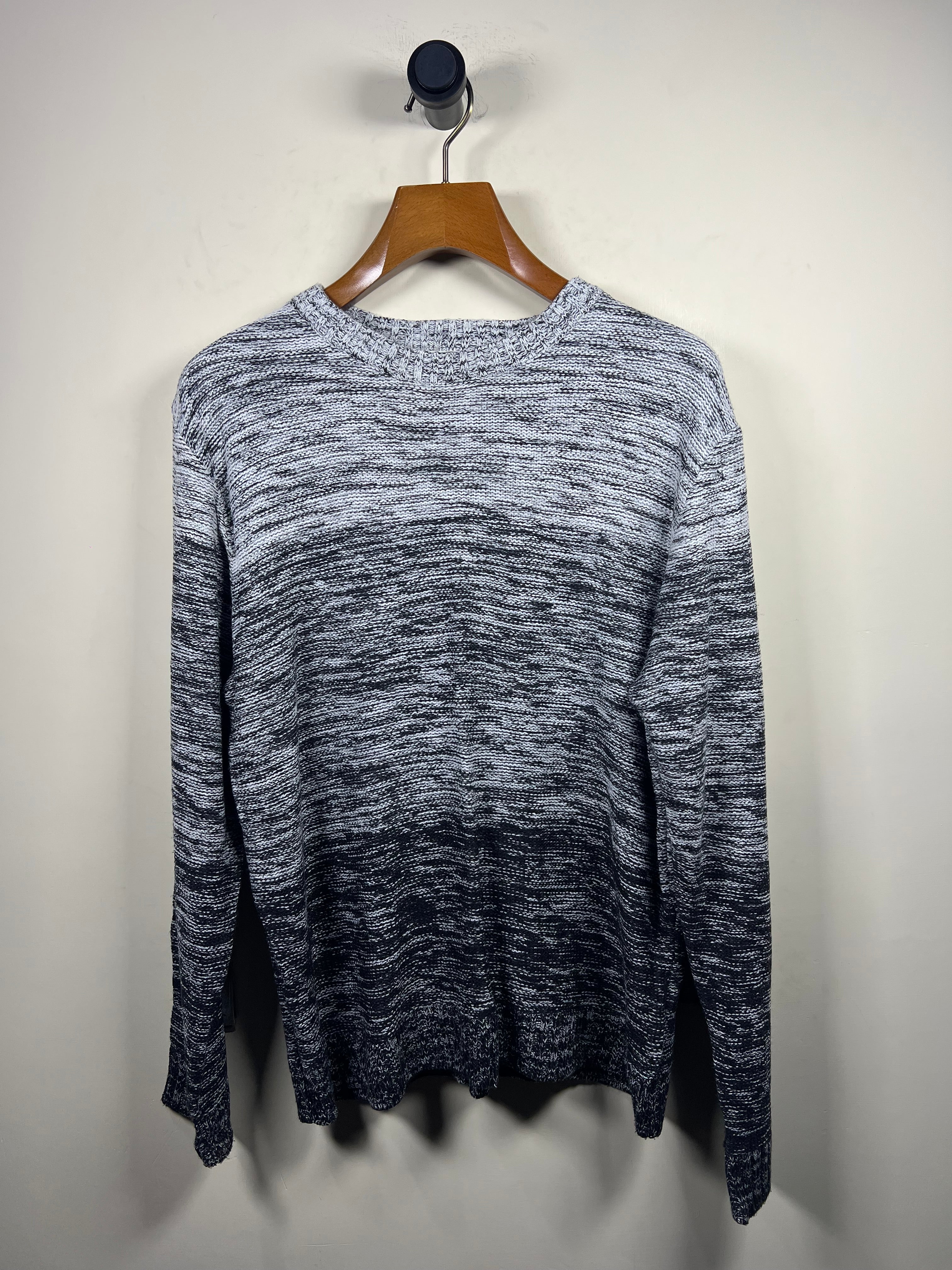 TE Knitted Sweater (Large)