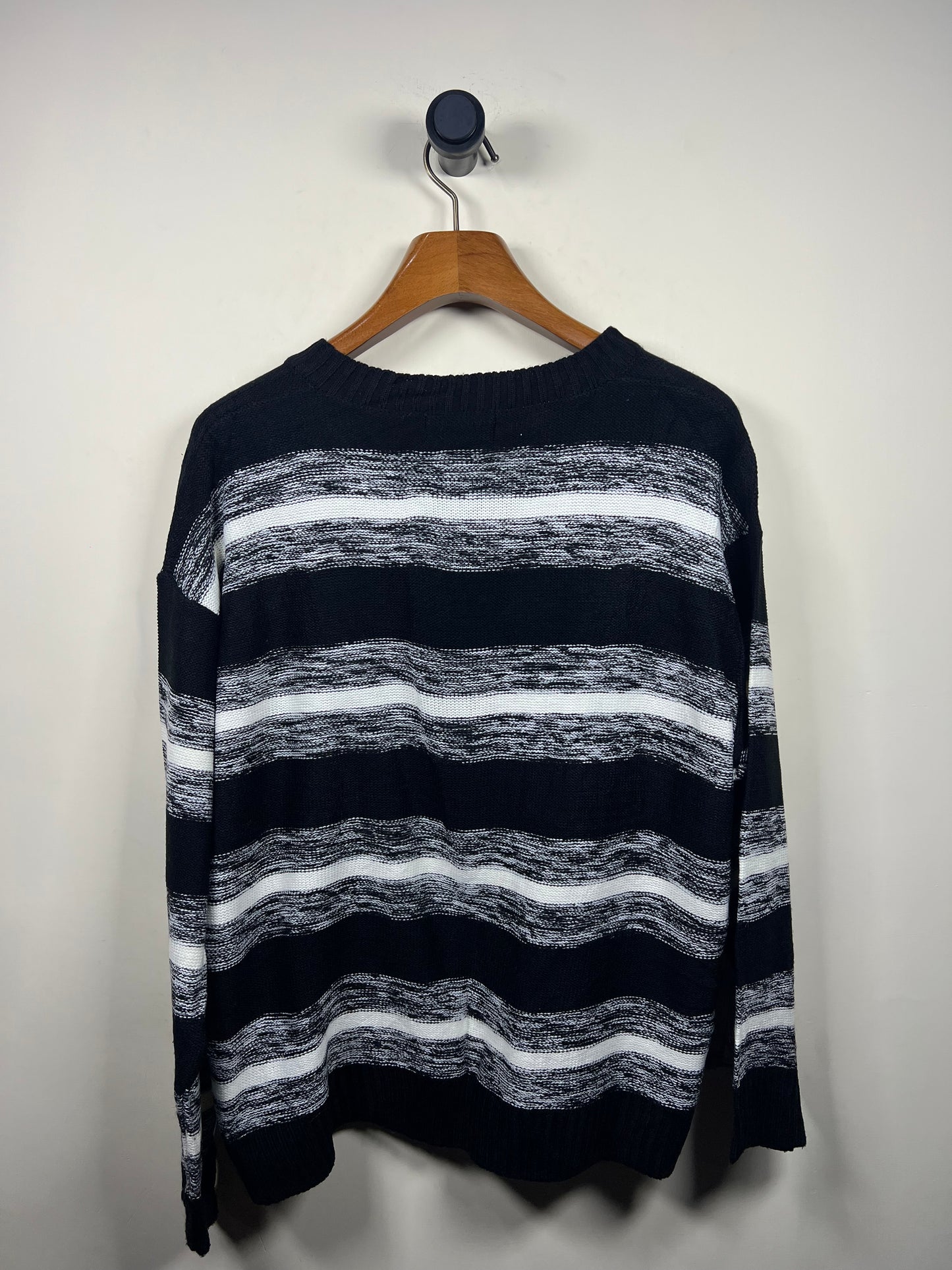 Exito Cable Knitted Sweater (Women) (Large/X-Large)