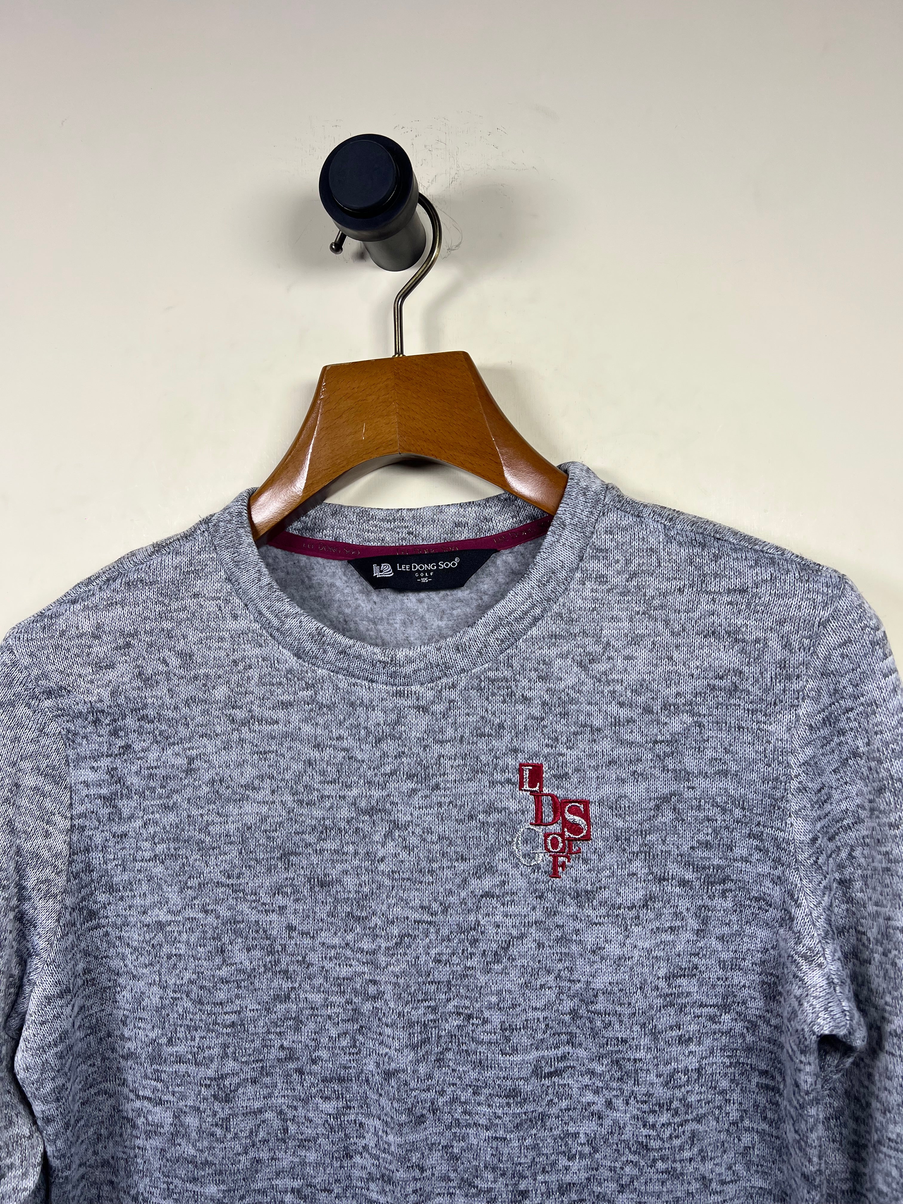 Lee Dong Soo Golf Sweater (Small-Medium)
