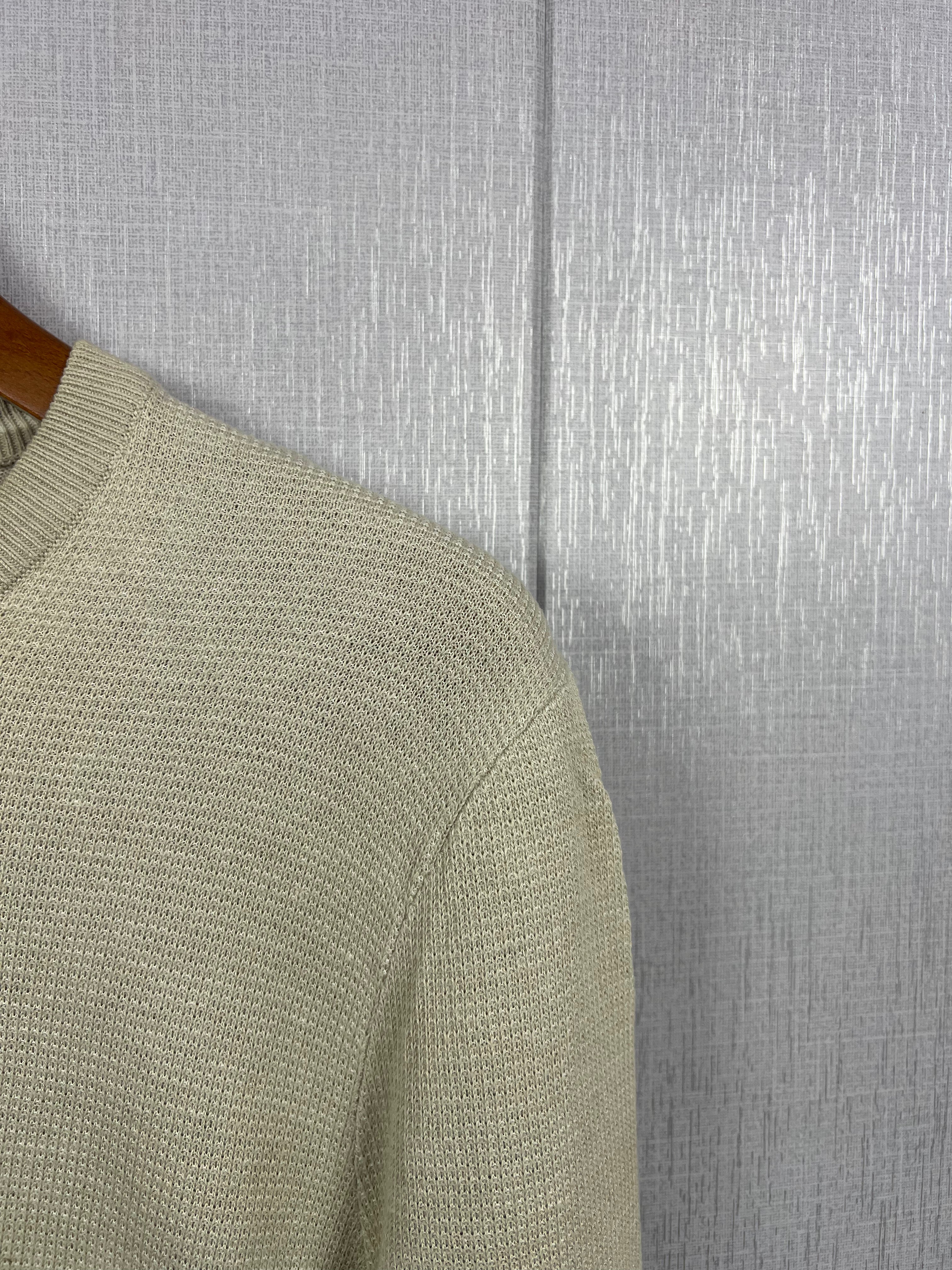 Edition Knitted Sweater (Medium-Large)