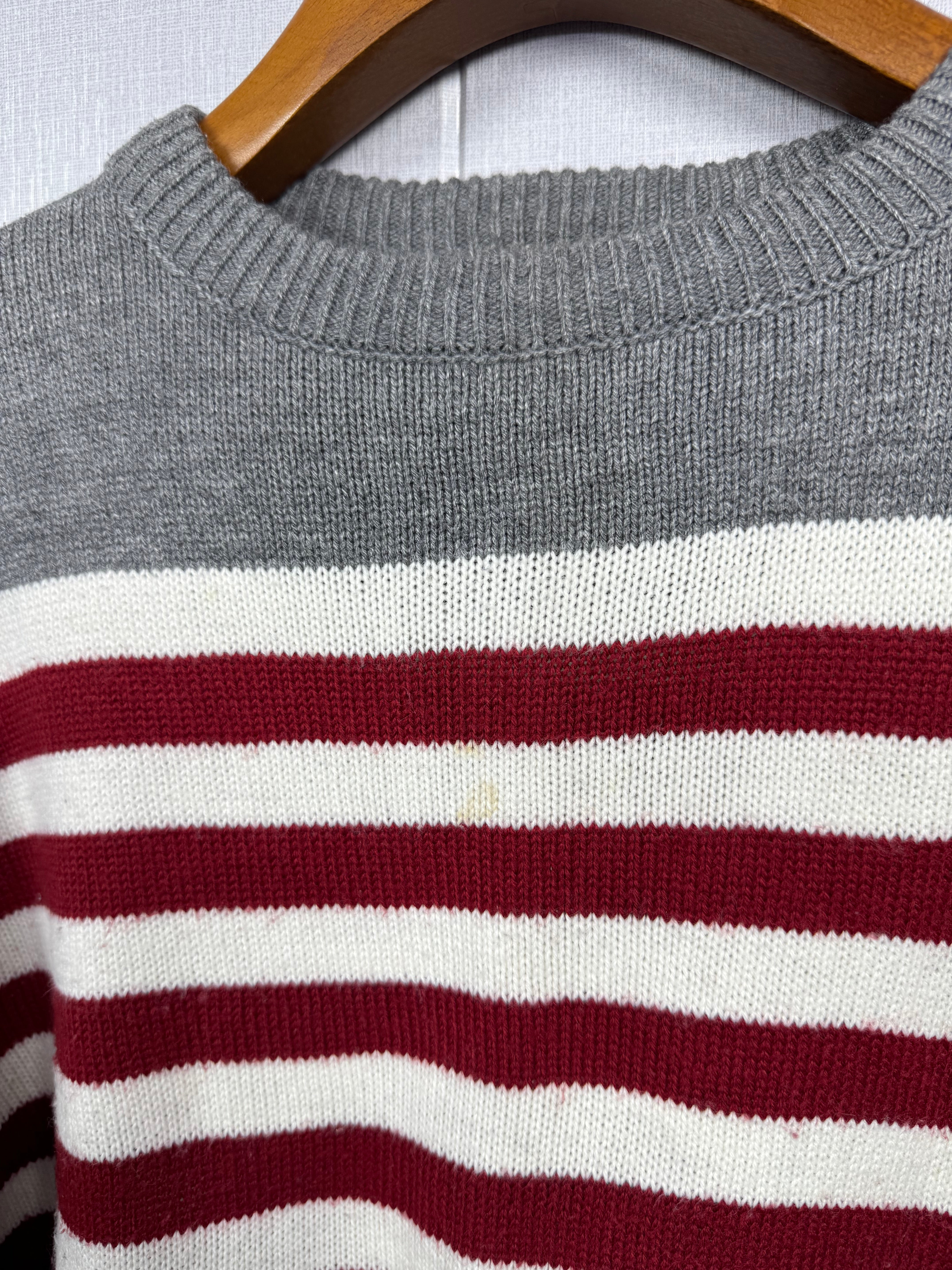 Model Sweater (Women) (Medium-Large)