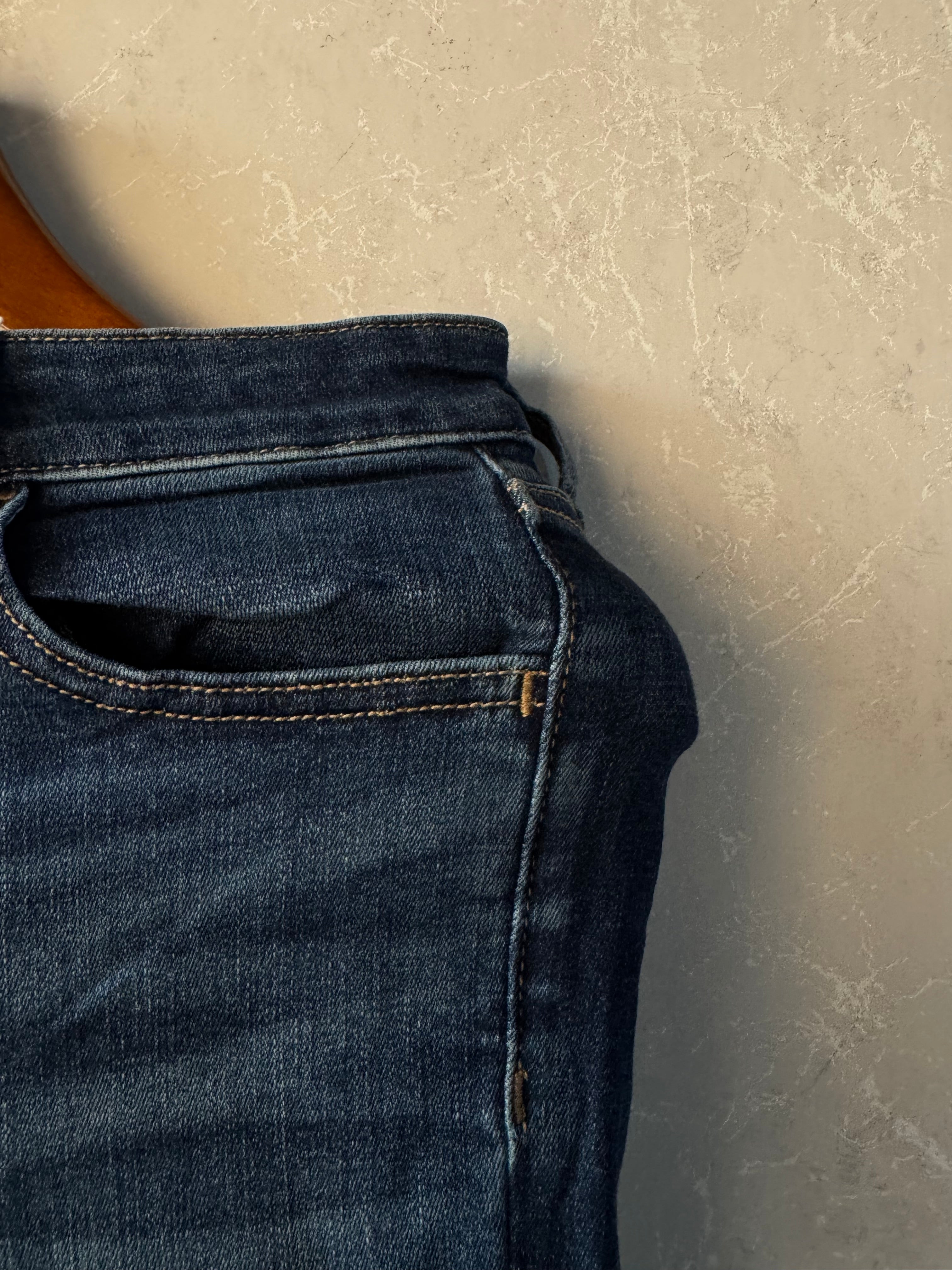 American Eagle Jeans (Women) (Waist 30) (Small)