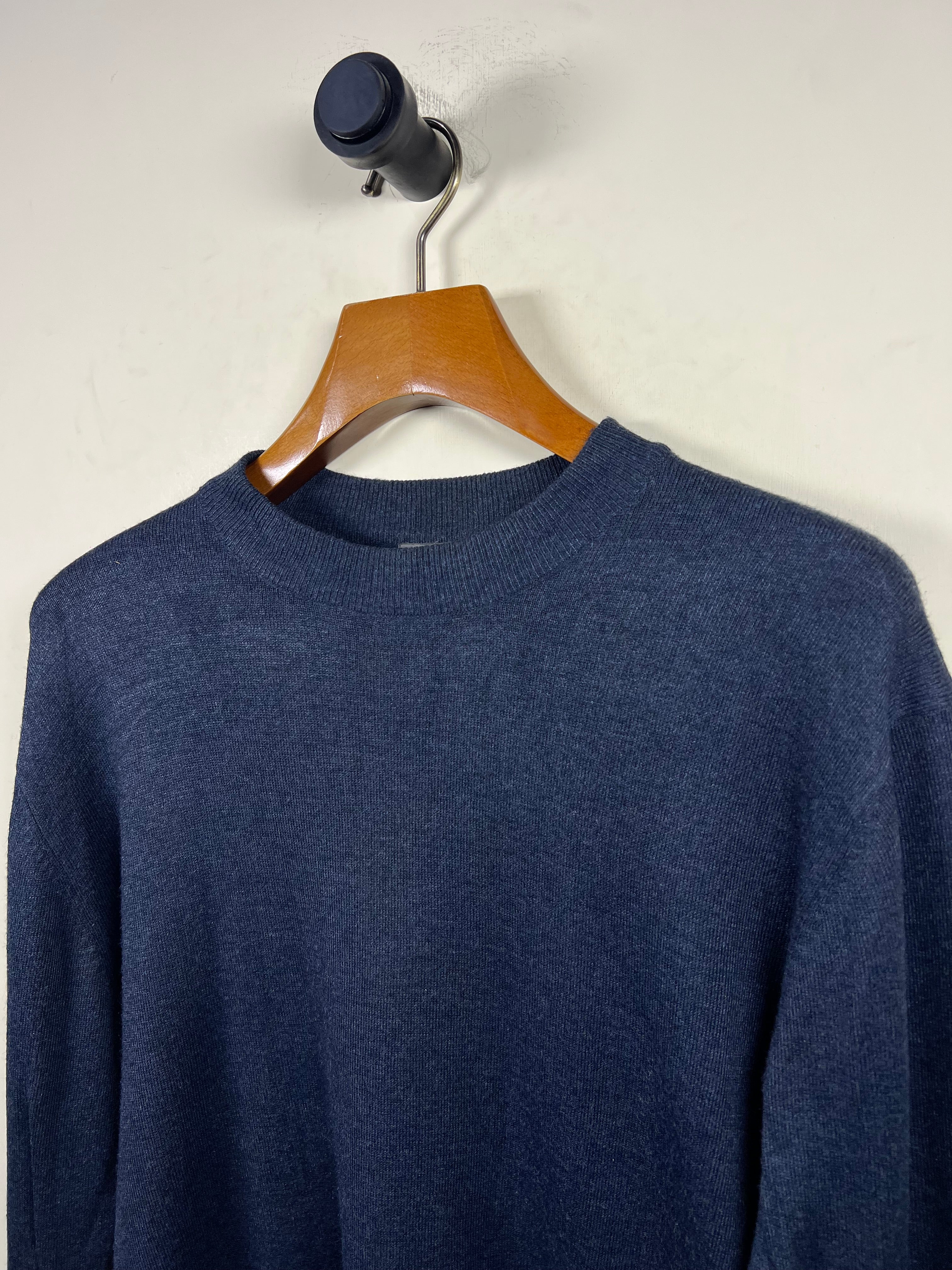 V Cut Mockneck Sweater (Medium-Large)