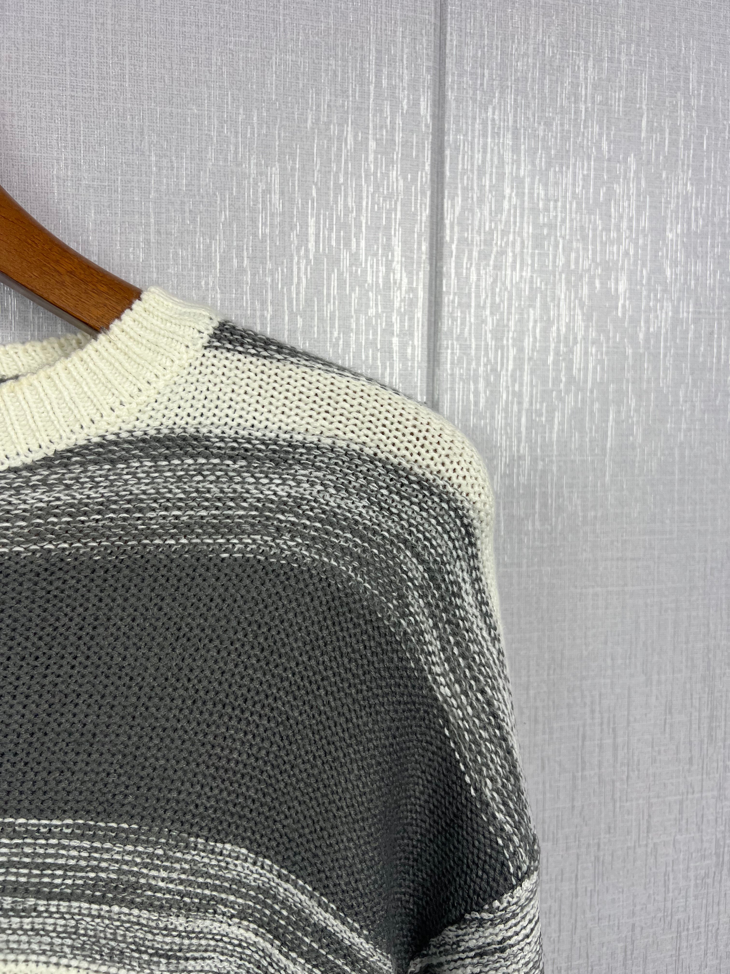 Knitted Sweater (Large)