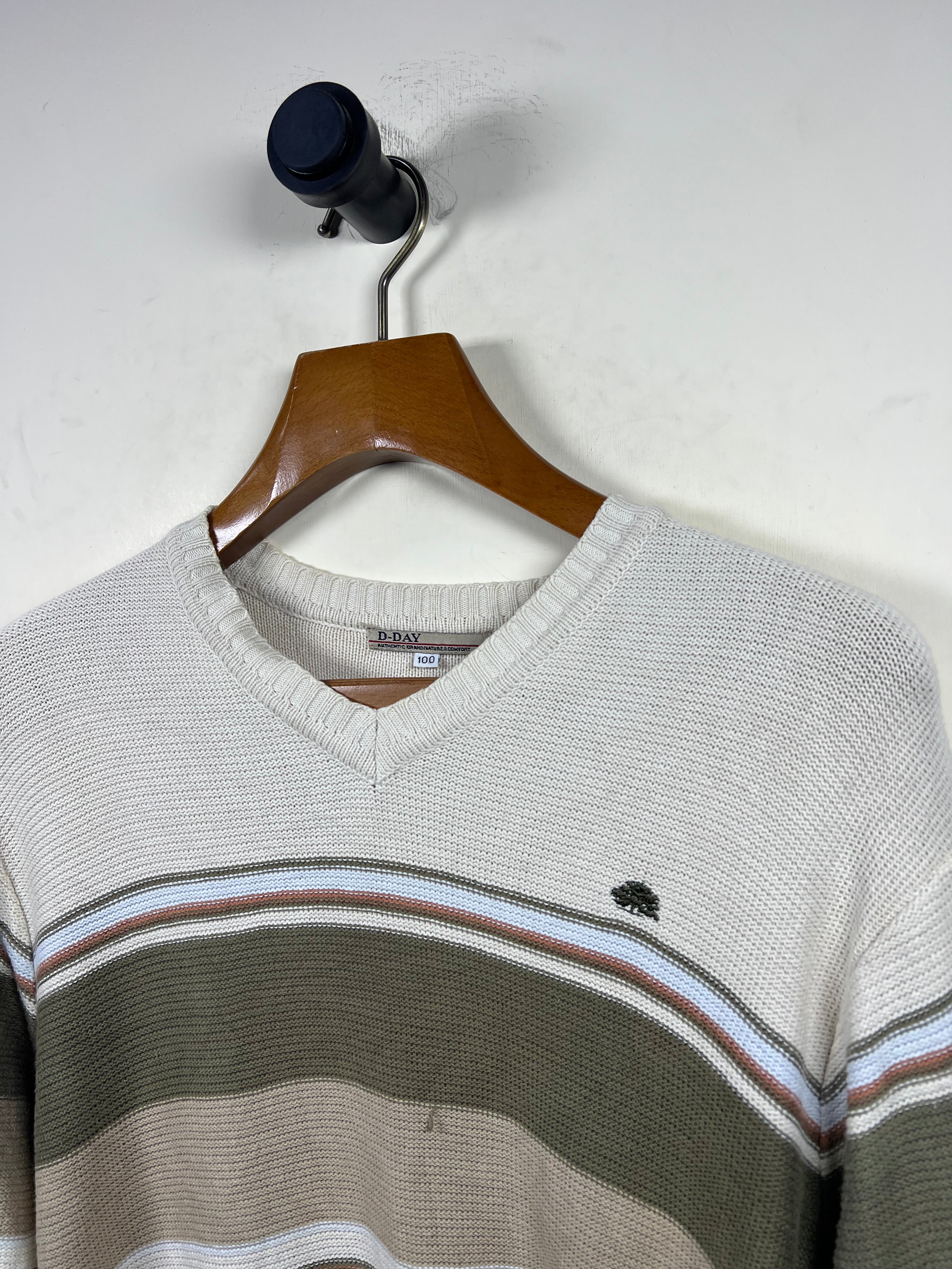 Day Knitted Sweater (Medium)
