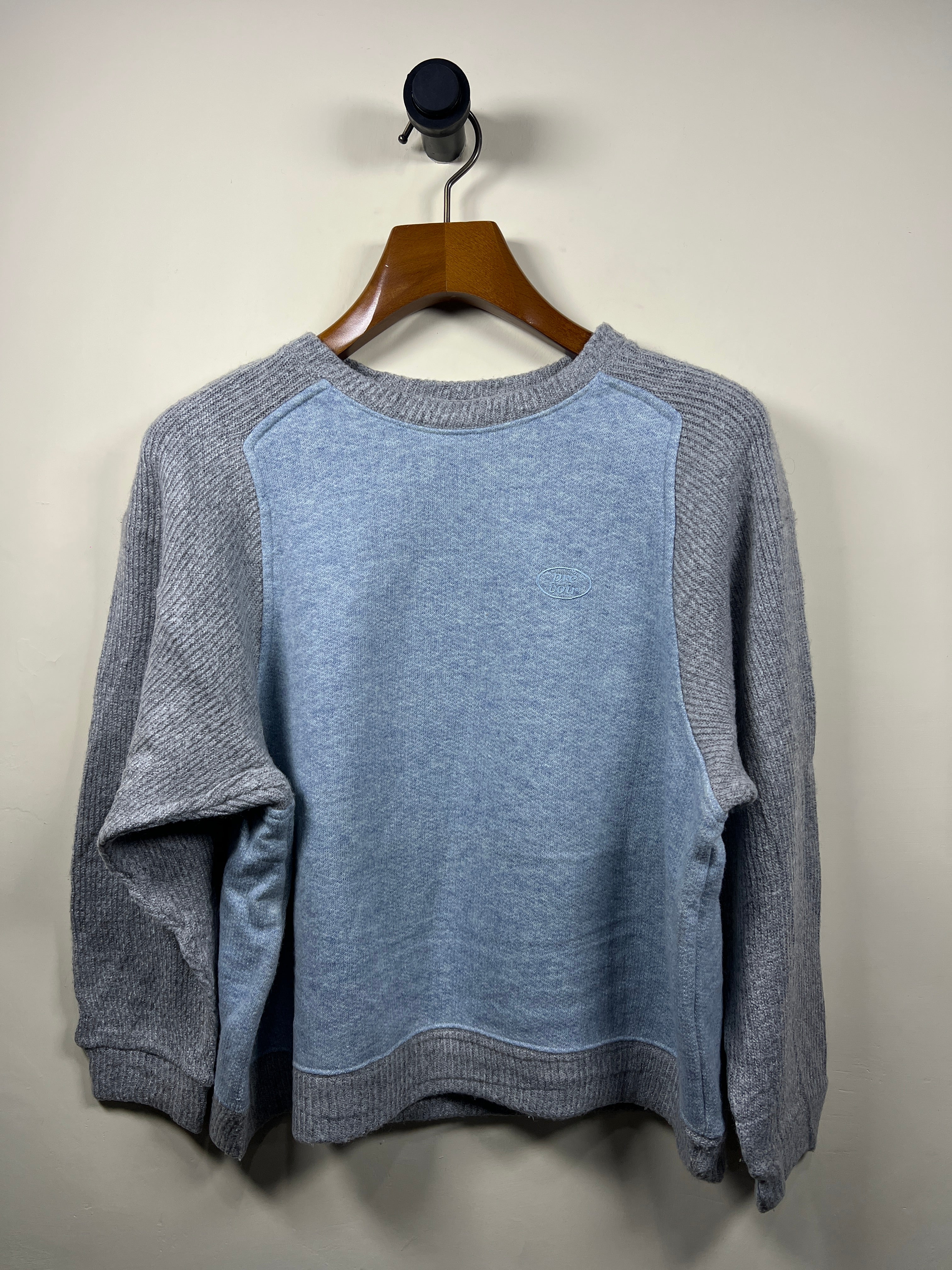 Prevoir Lambswool Sweater (Medium-Large)