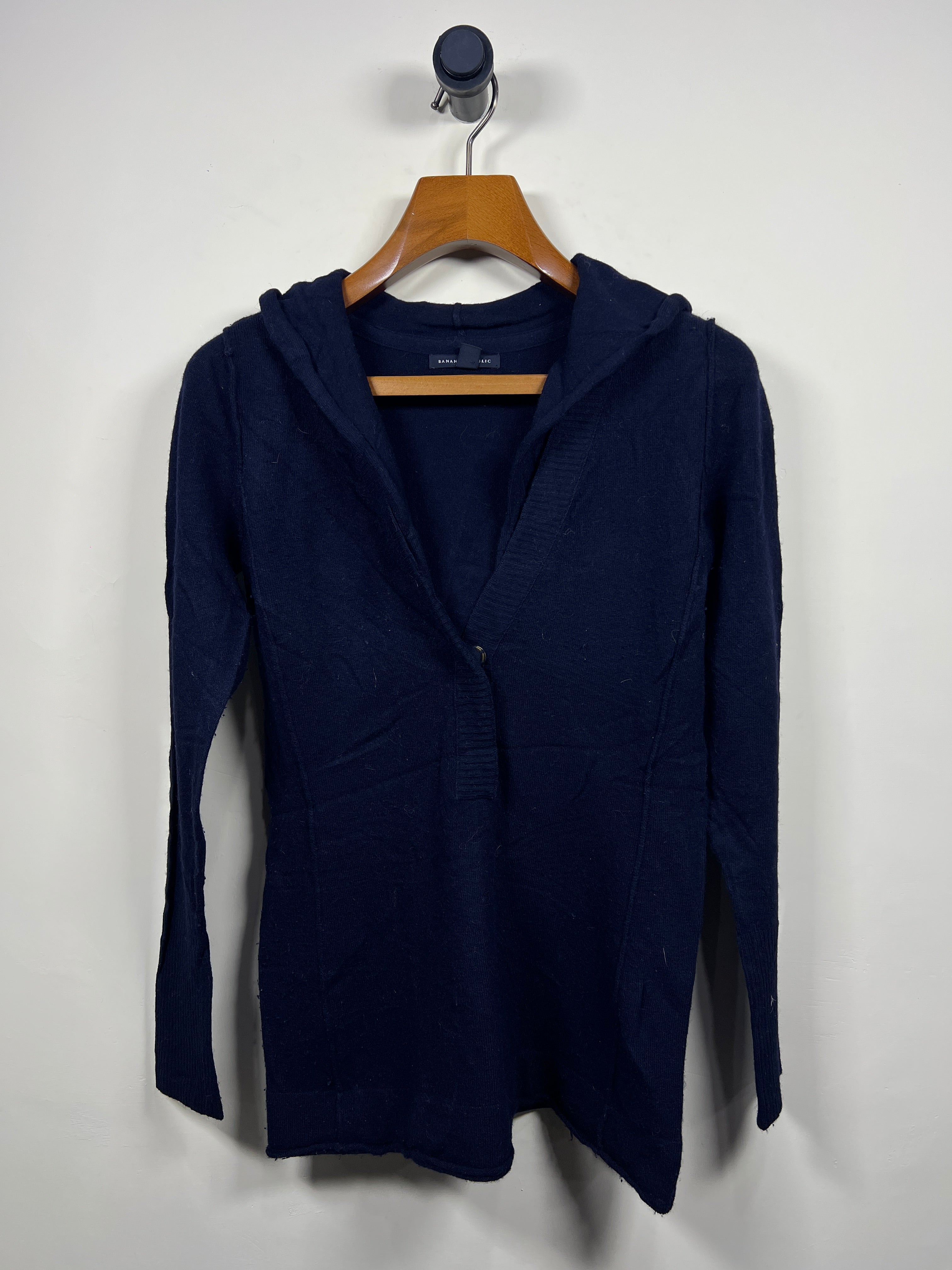 Banana Republic Buttoned Sweater (Women) (Medium)