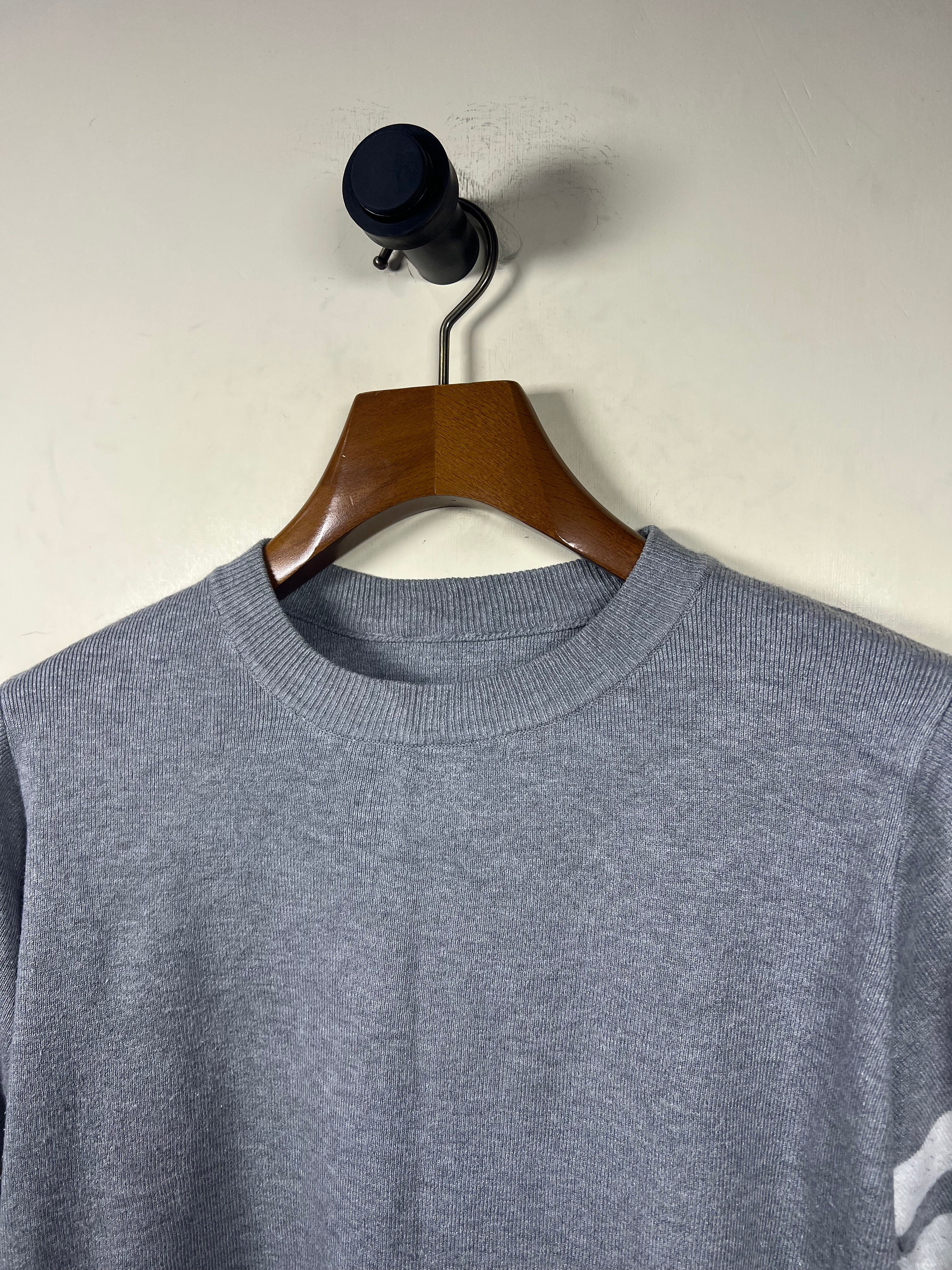Sweater (Medium-Large)