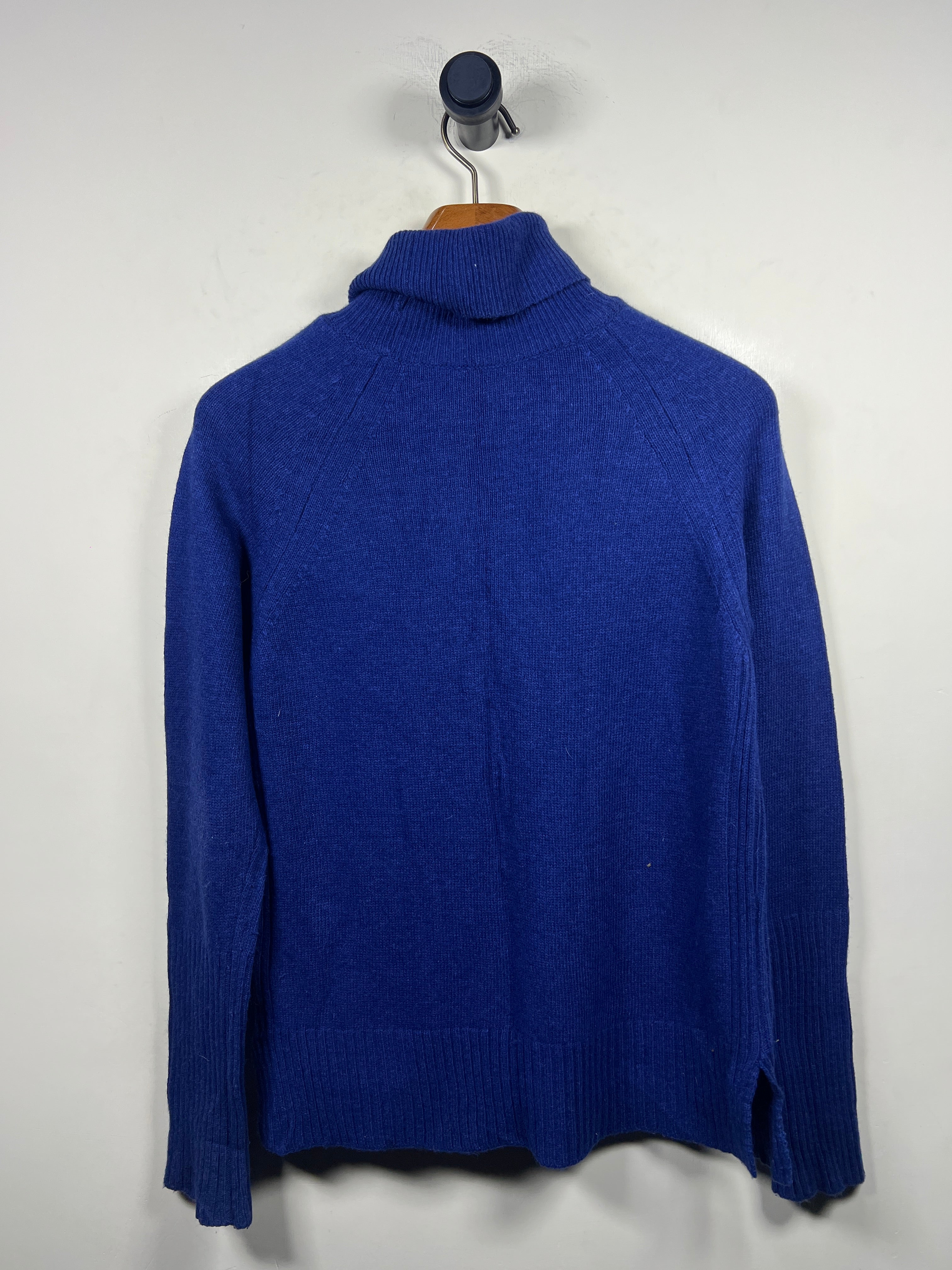Turtle Neck Sweater (Small-Medium)