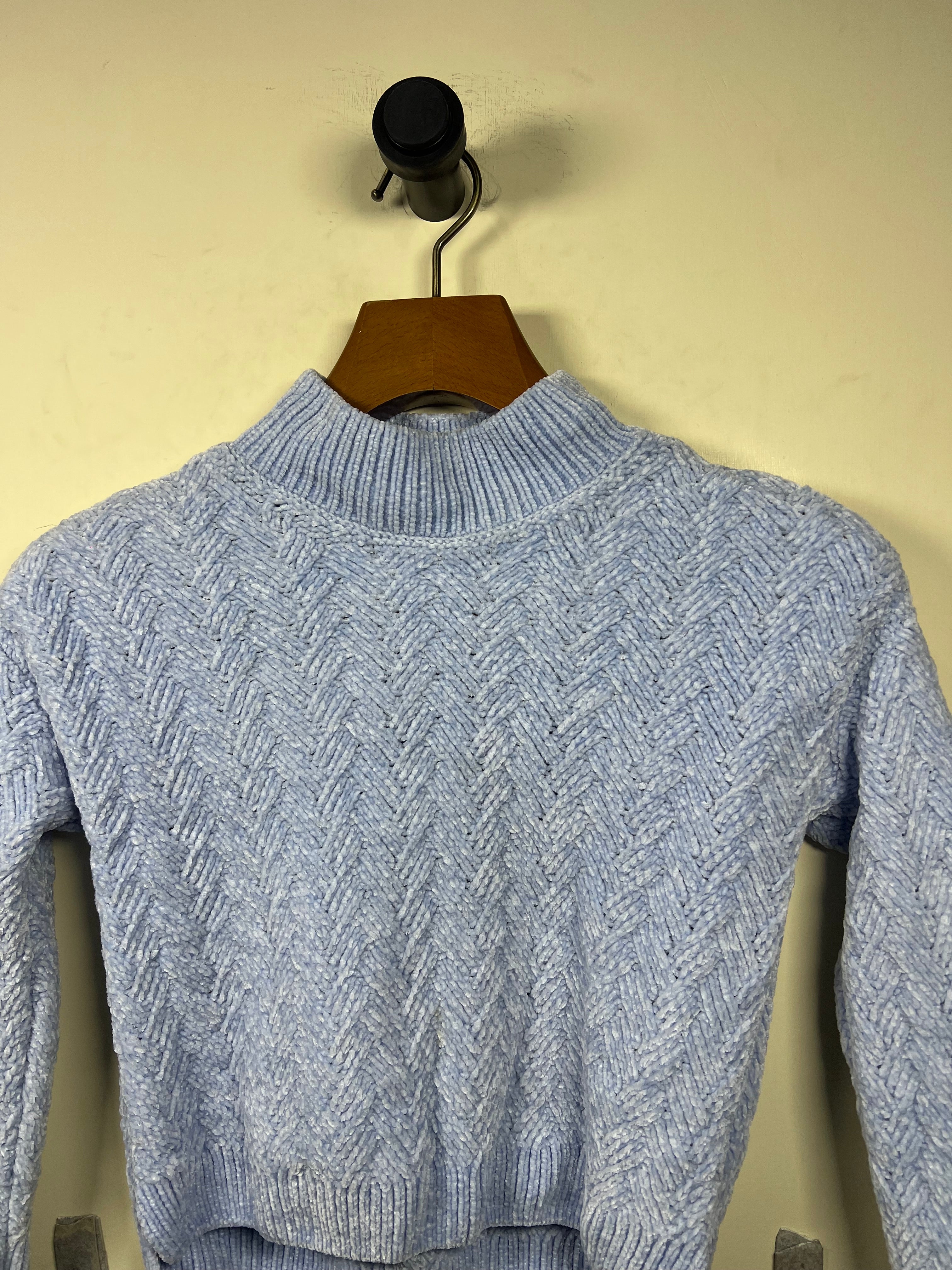 Osh Kosh Crop Velvet Sweater (Women) (Small)