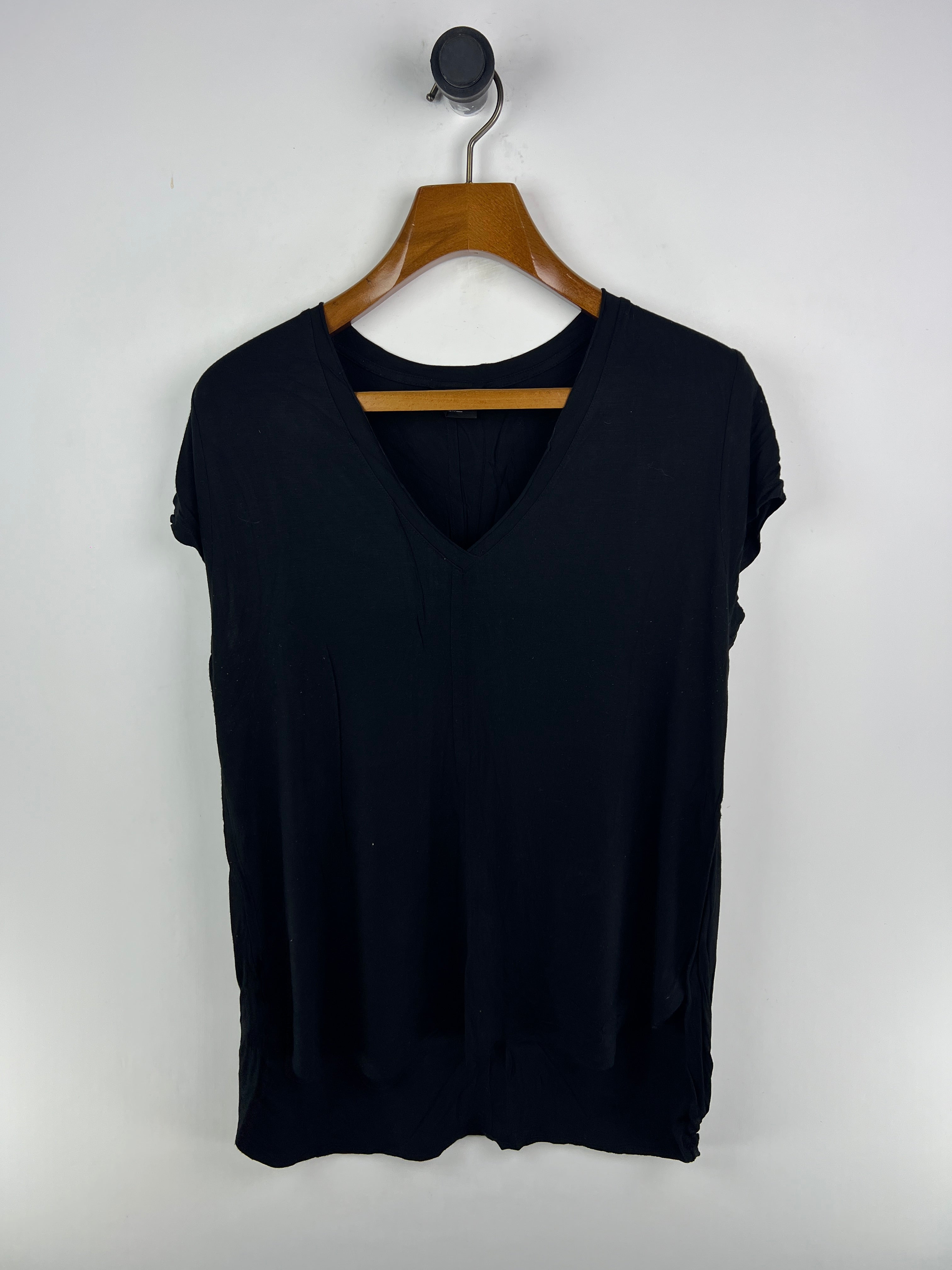 Mossimo T-Shirt (Women) (Medium-Large)