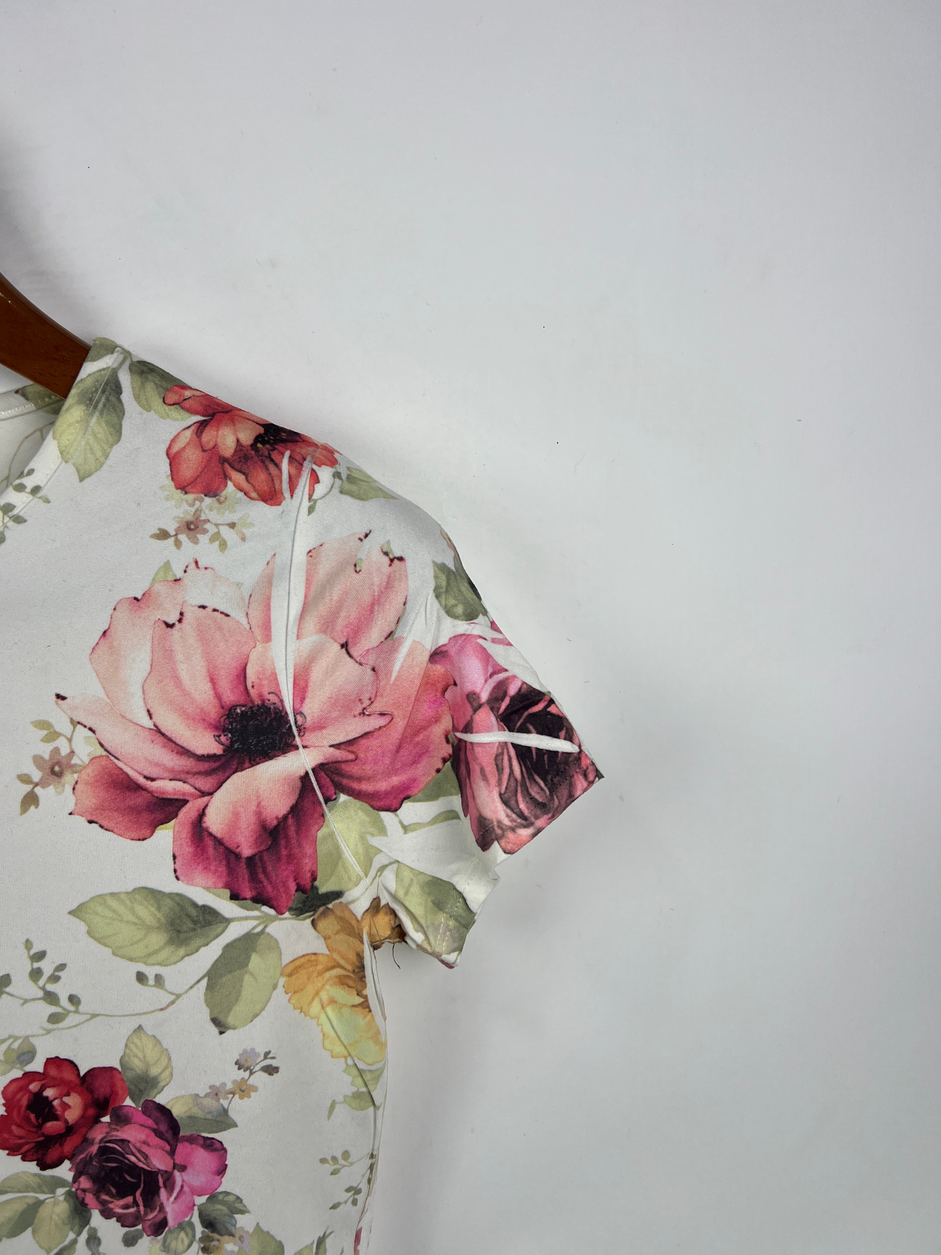 Moment Crop T-Shirt (Women) (X-Small)