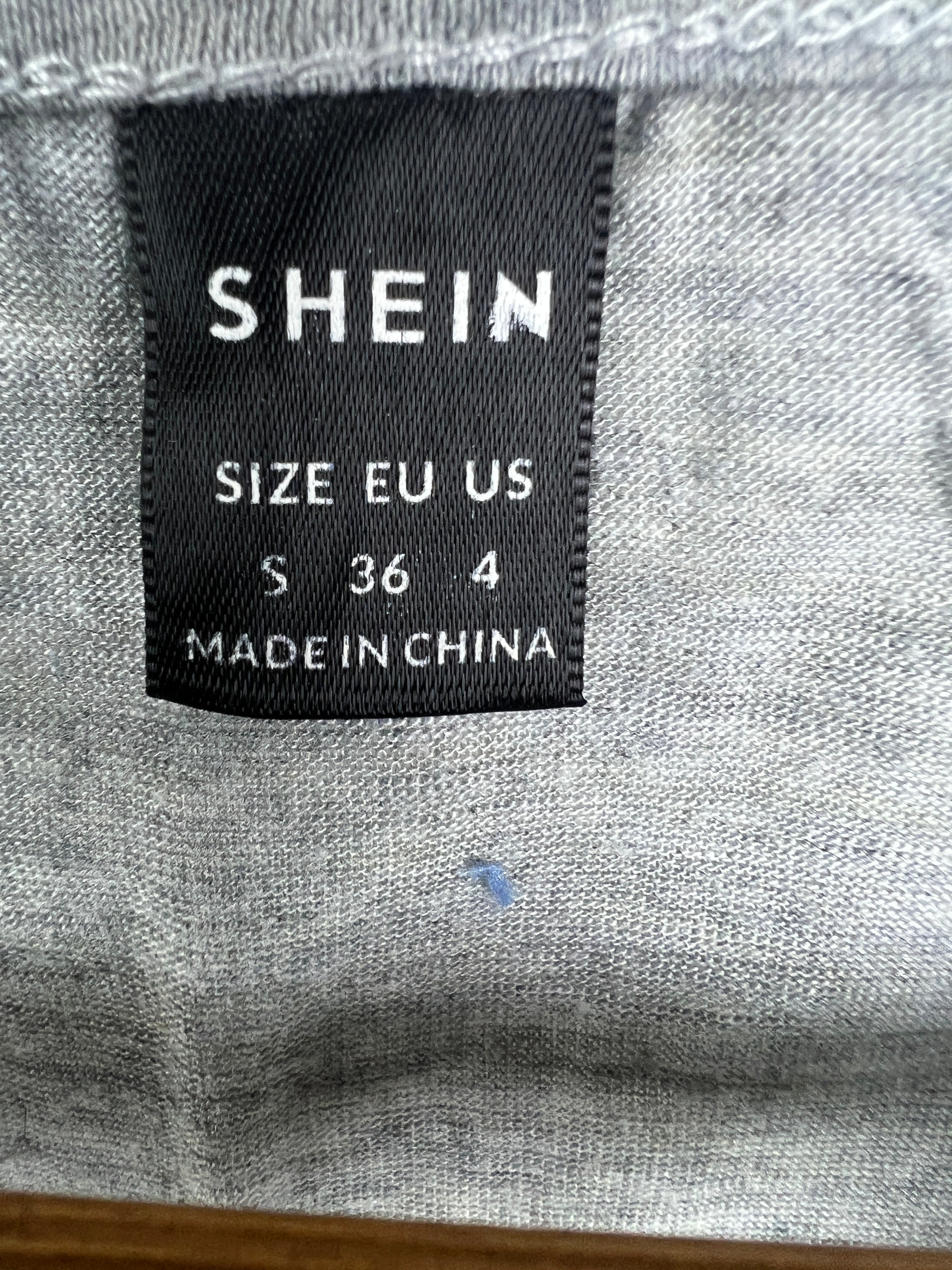 Shein T-Shirt (Women) (Small)