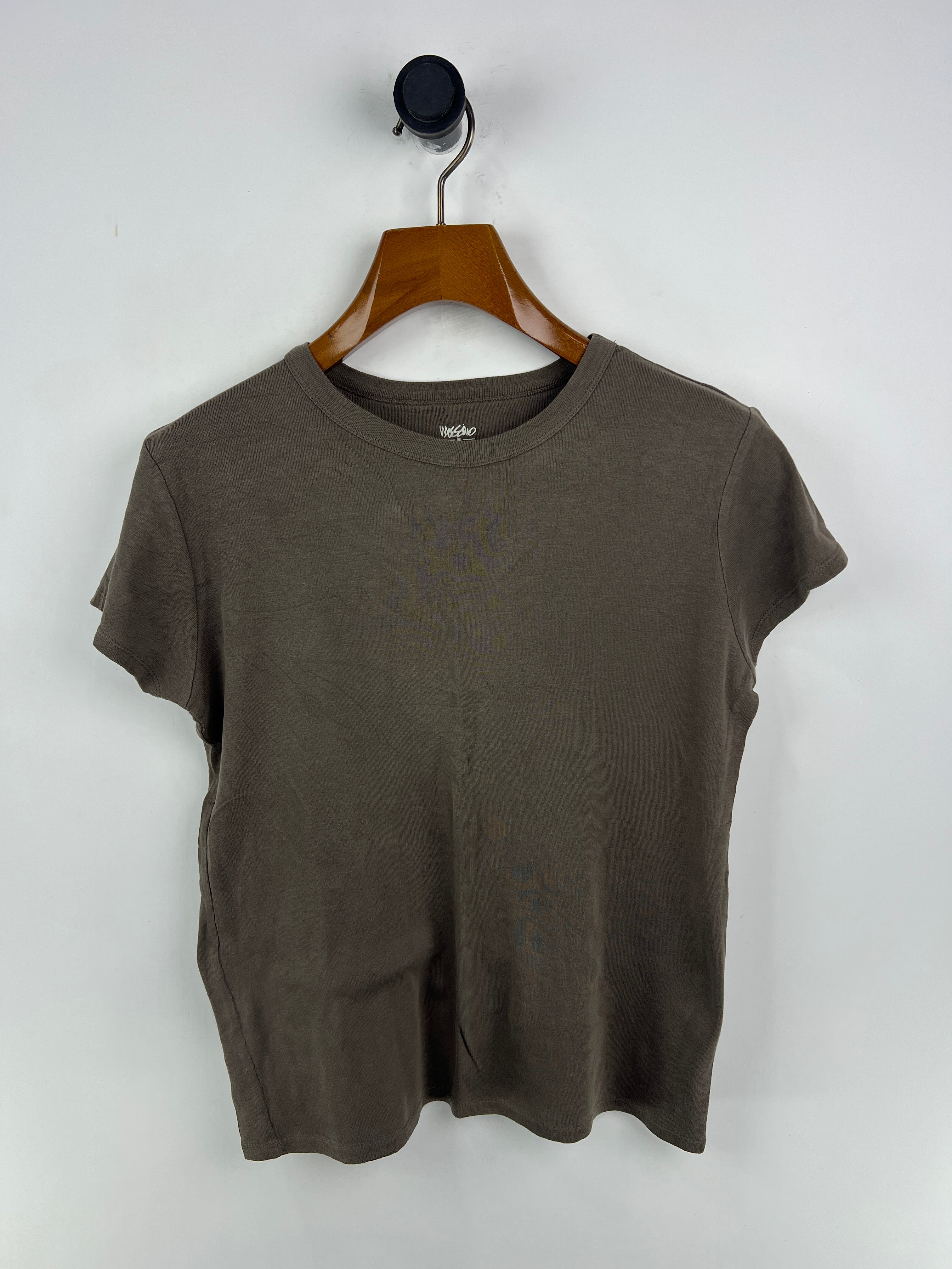 Mossimo T-Shirt (Women) (Large)