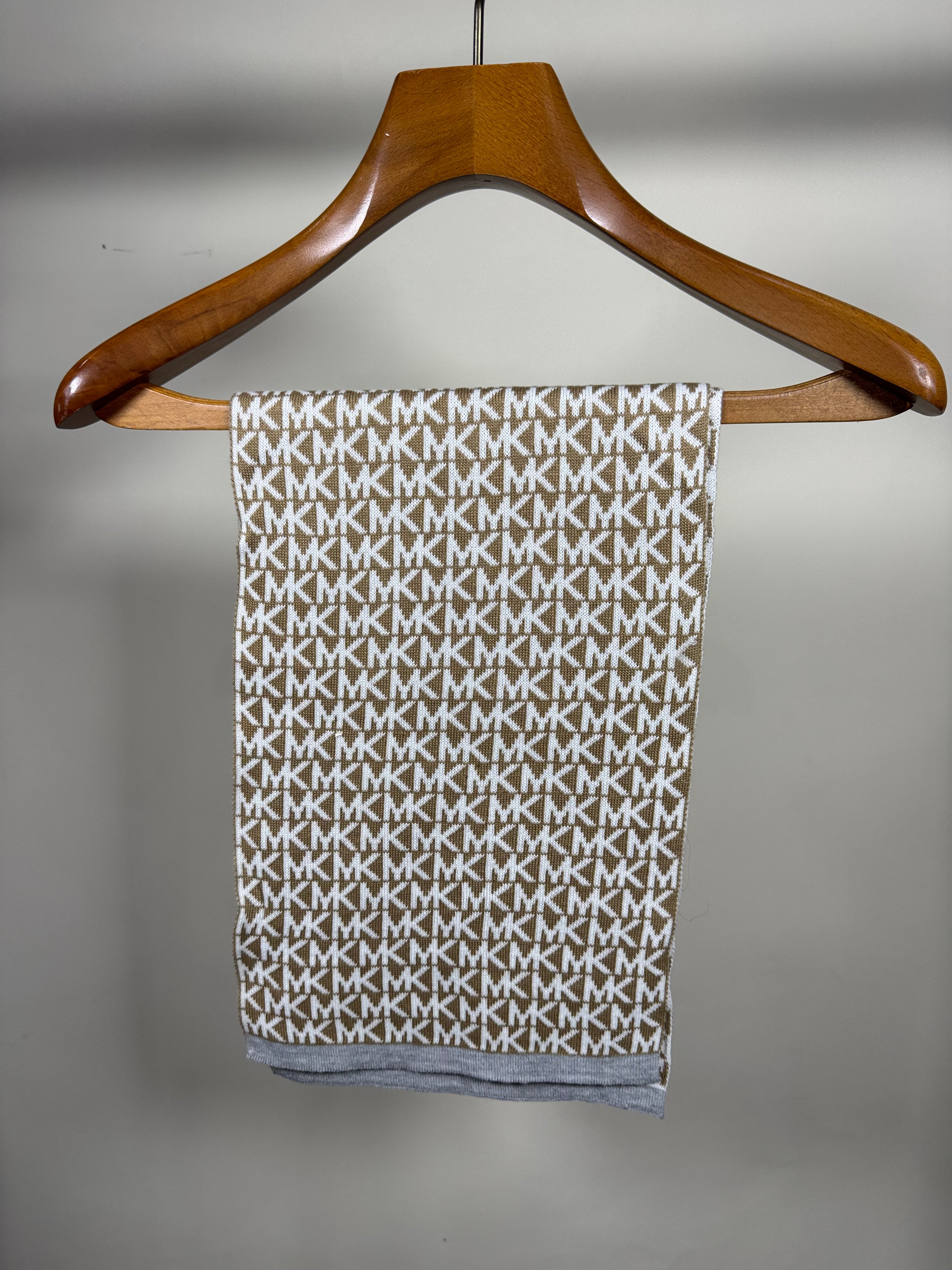 Michael Kors Muffler