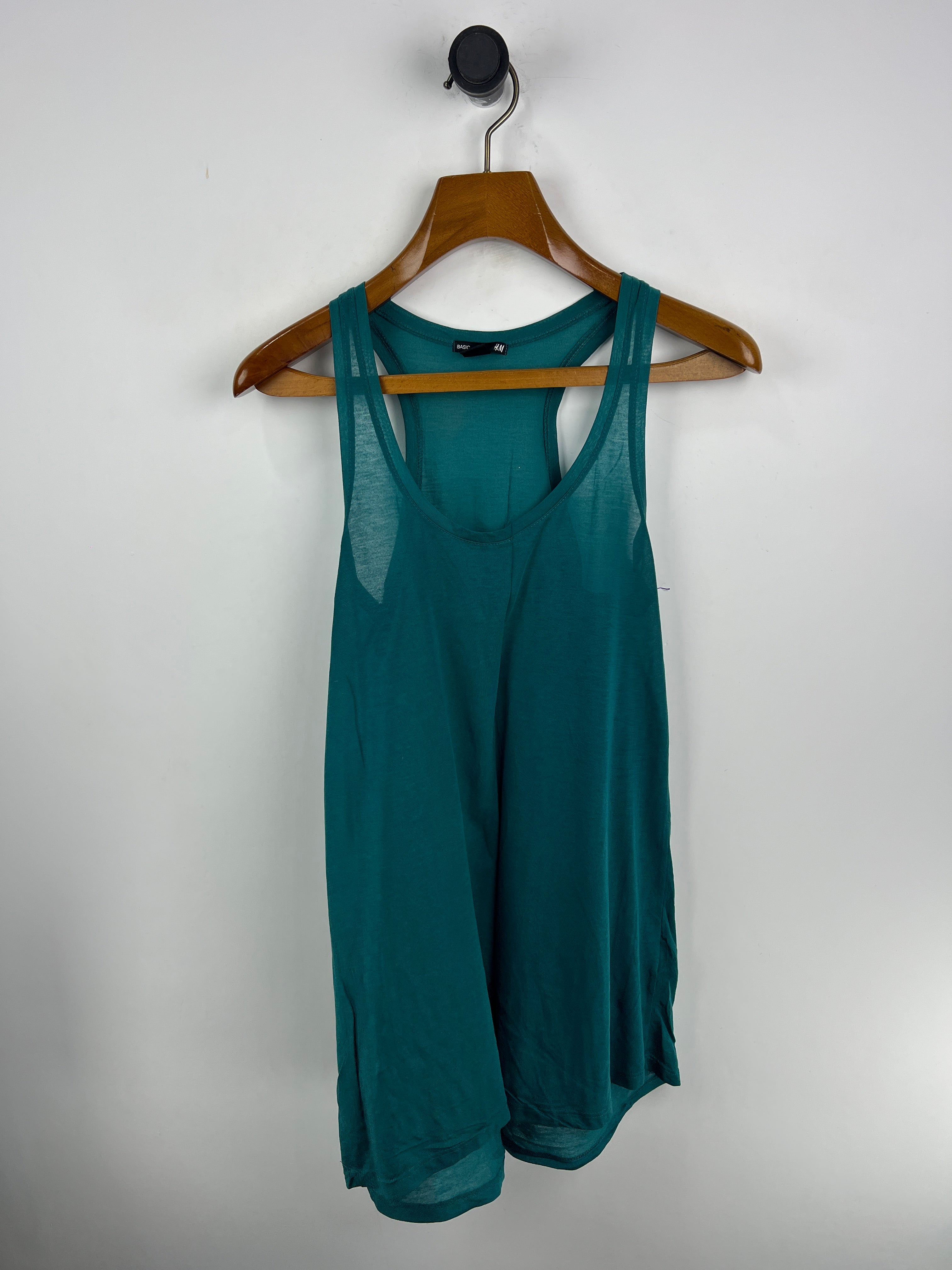 H&M Tank Top (Women) (Medium)