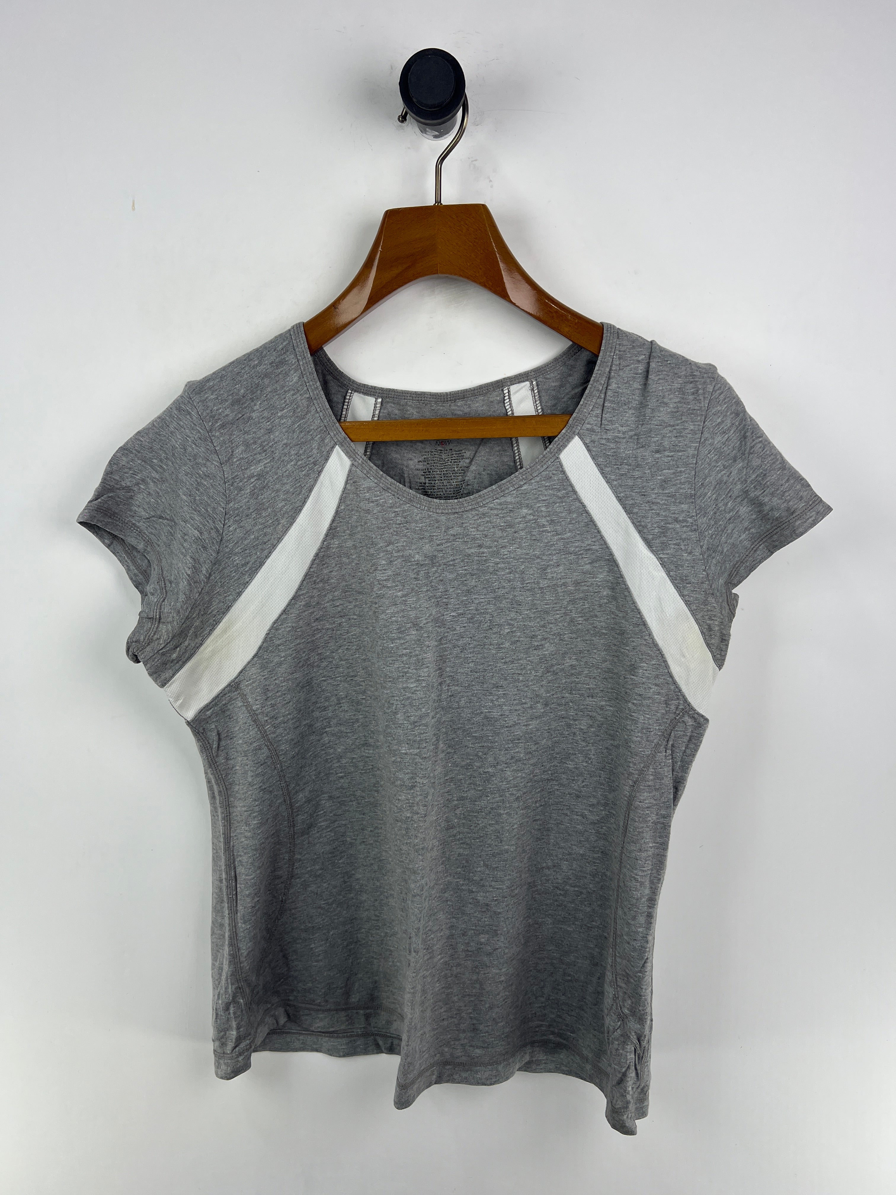 Danskin T-Shirt (Women) (Large/X-Large)