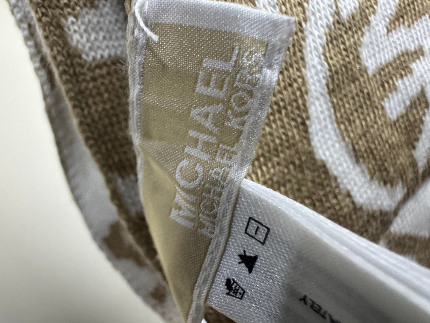 Michael Kors Muffler