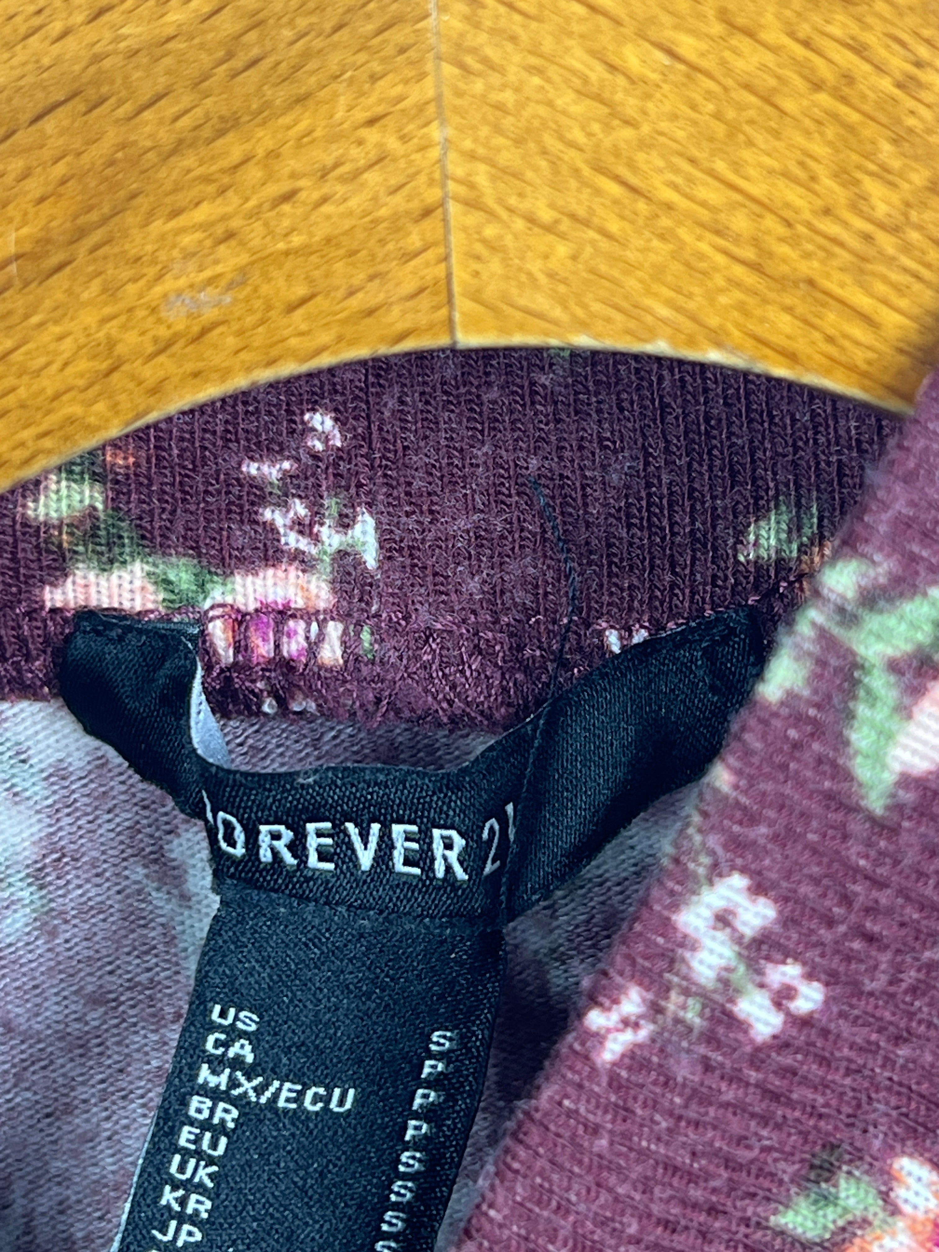 Forever 21 Tank Top (Women) (X-Small/Small)