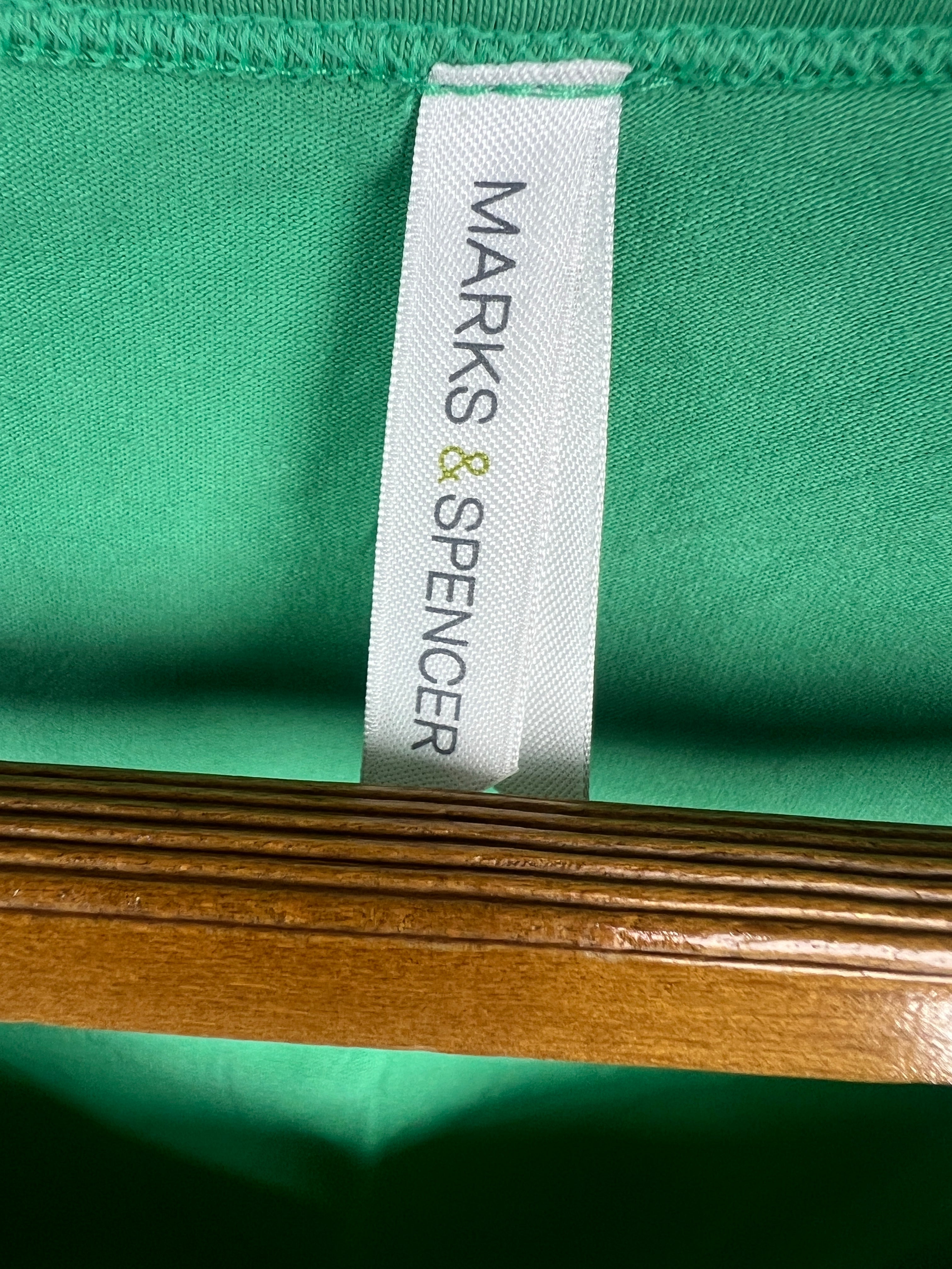 M&S Tank Top (Women) (Large)