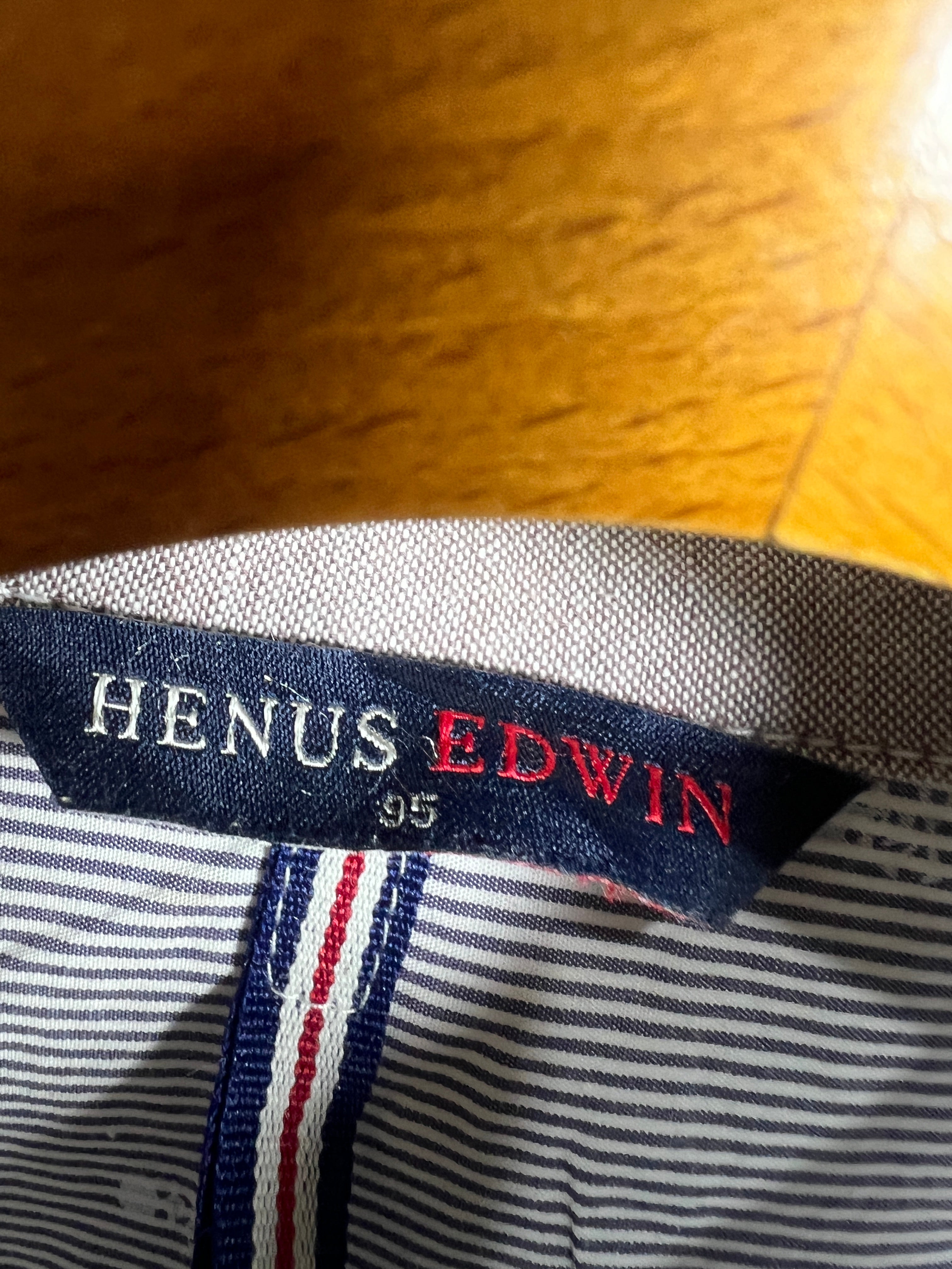 Henus Shirt (Small-Medium)