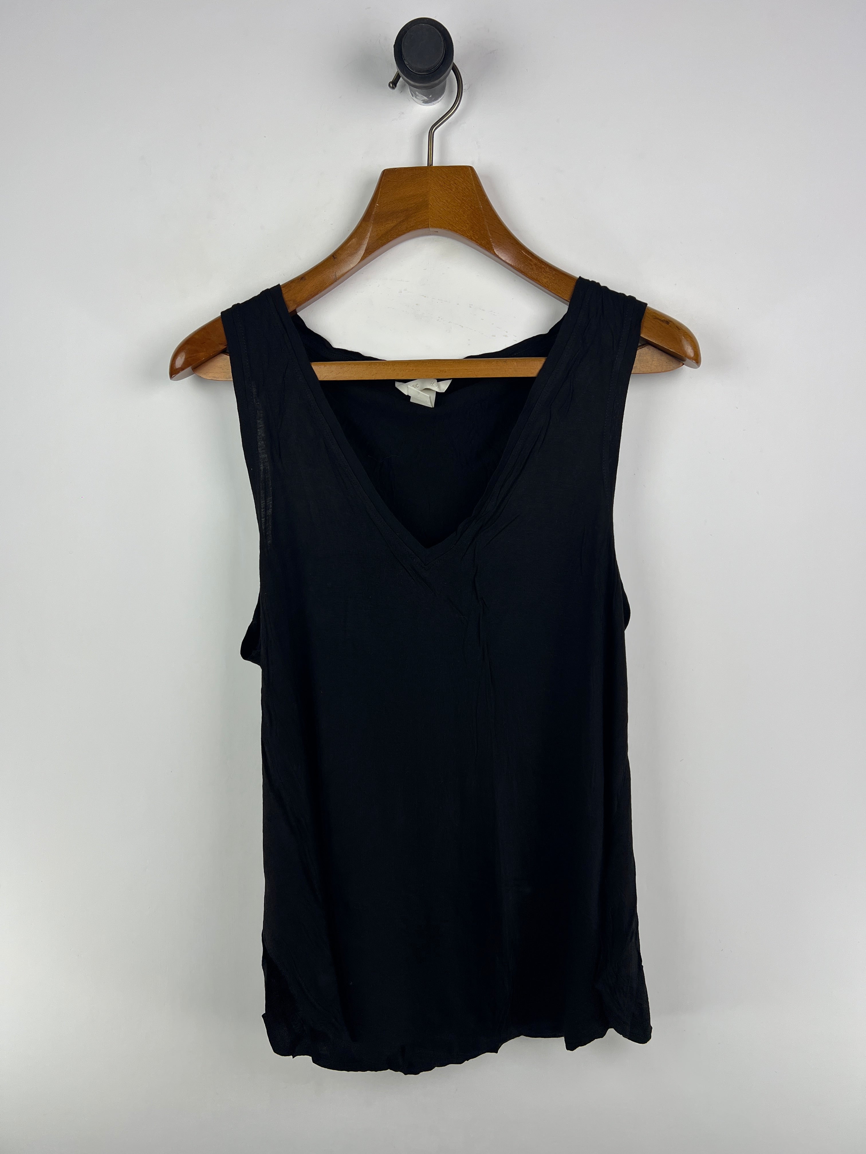 H&M Tank Top (Women) (Medium-Large)