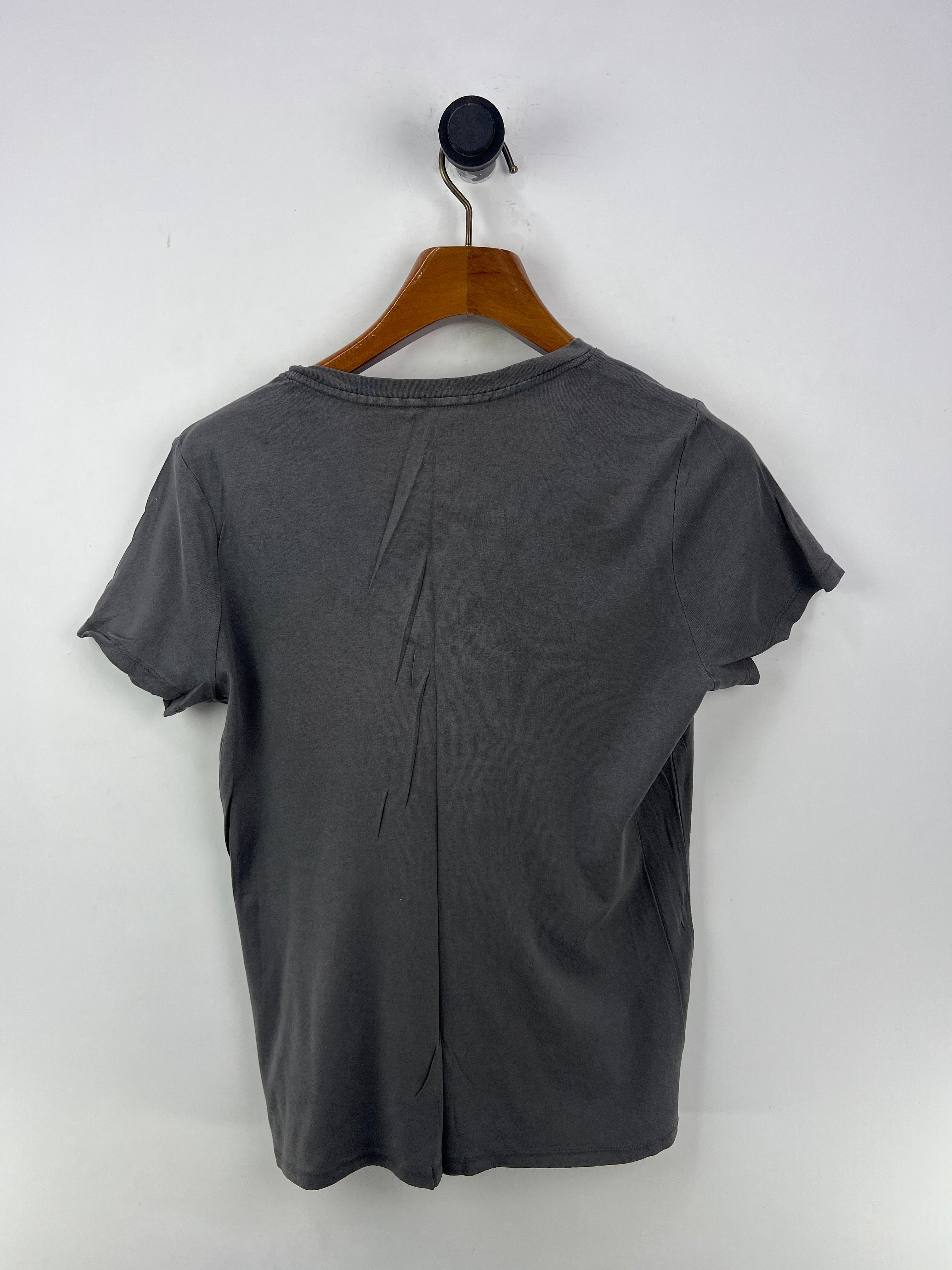 Merona T-Shirt (Women) (Large/X-Large)