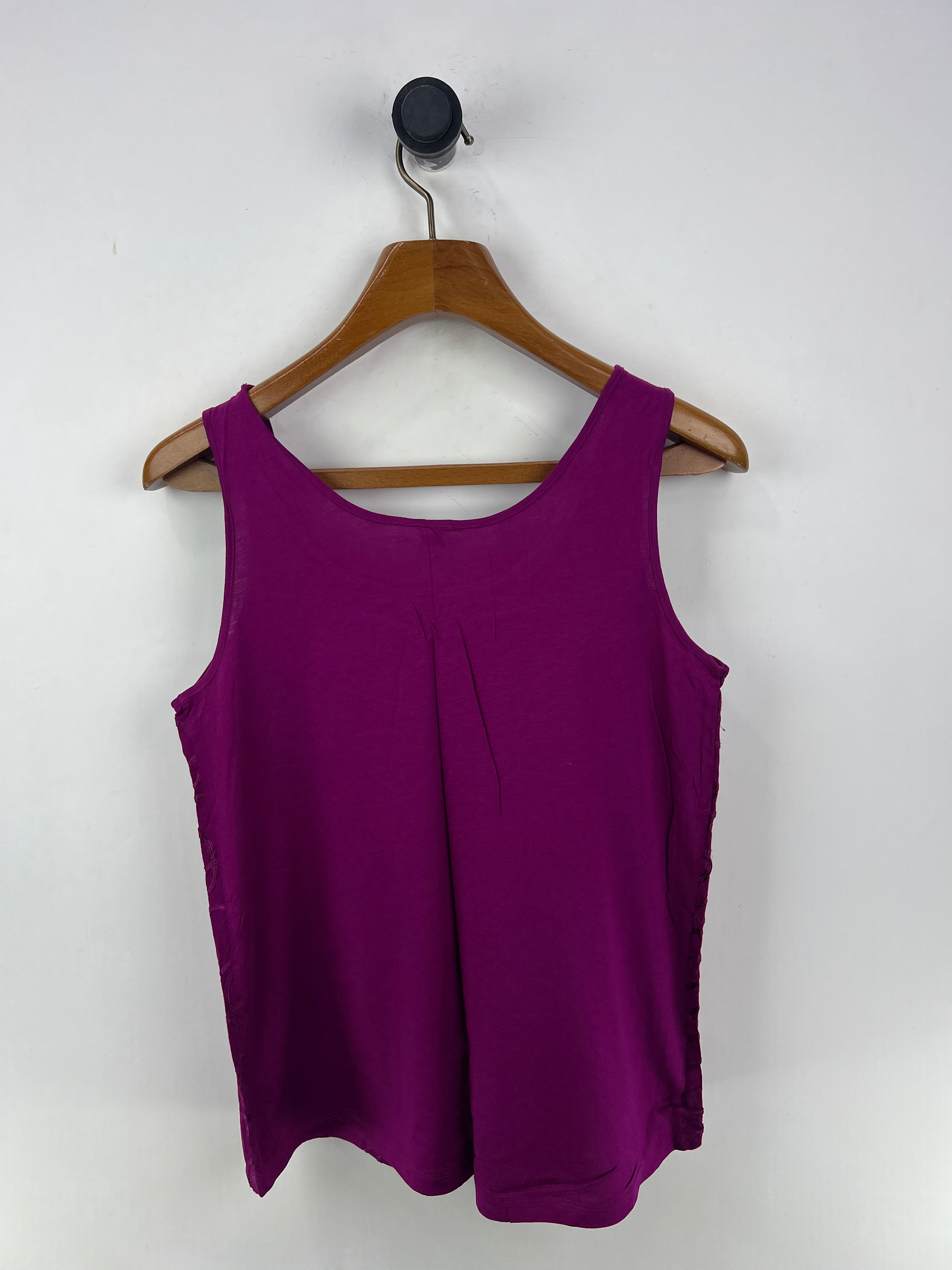 Ann Taylor Tank Top (Women) (Medium-Large)