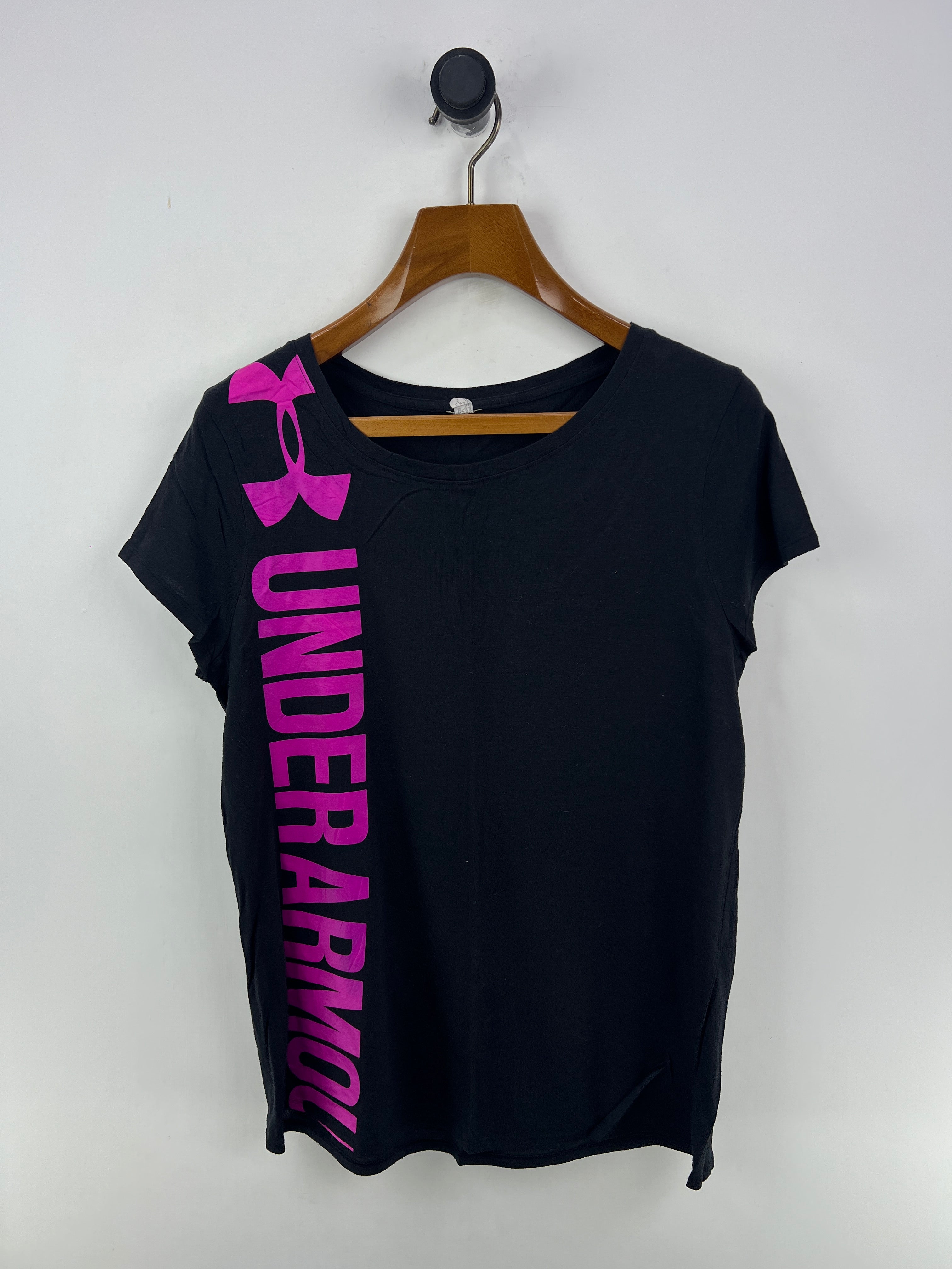 Under Armour T-Shirt (Women) (Large/X-Large)
