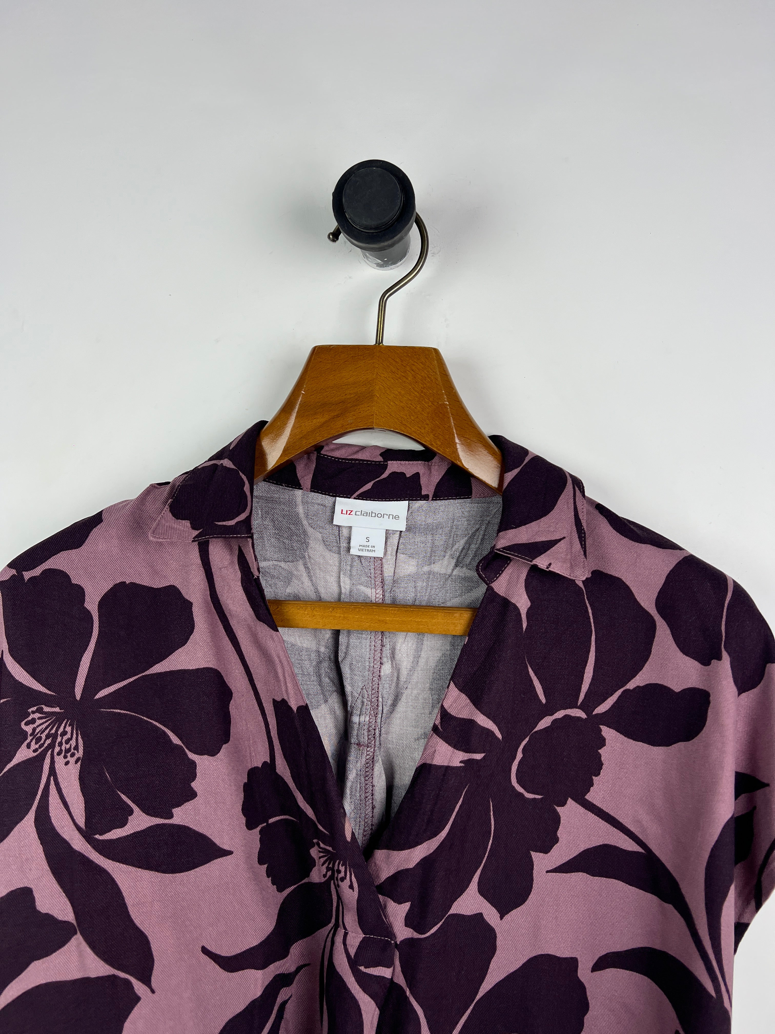 Liz Claiborne Blouse (Women) (Medium)