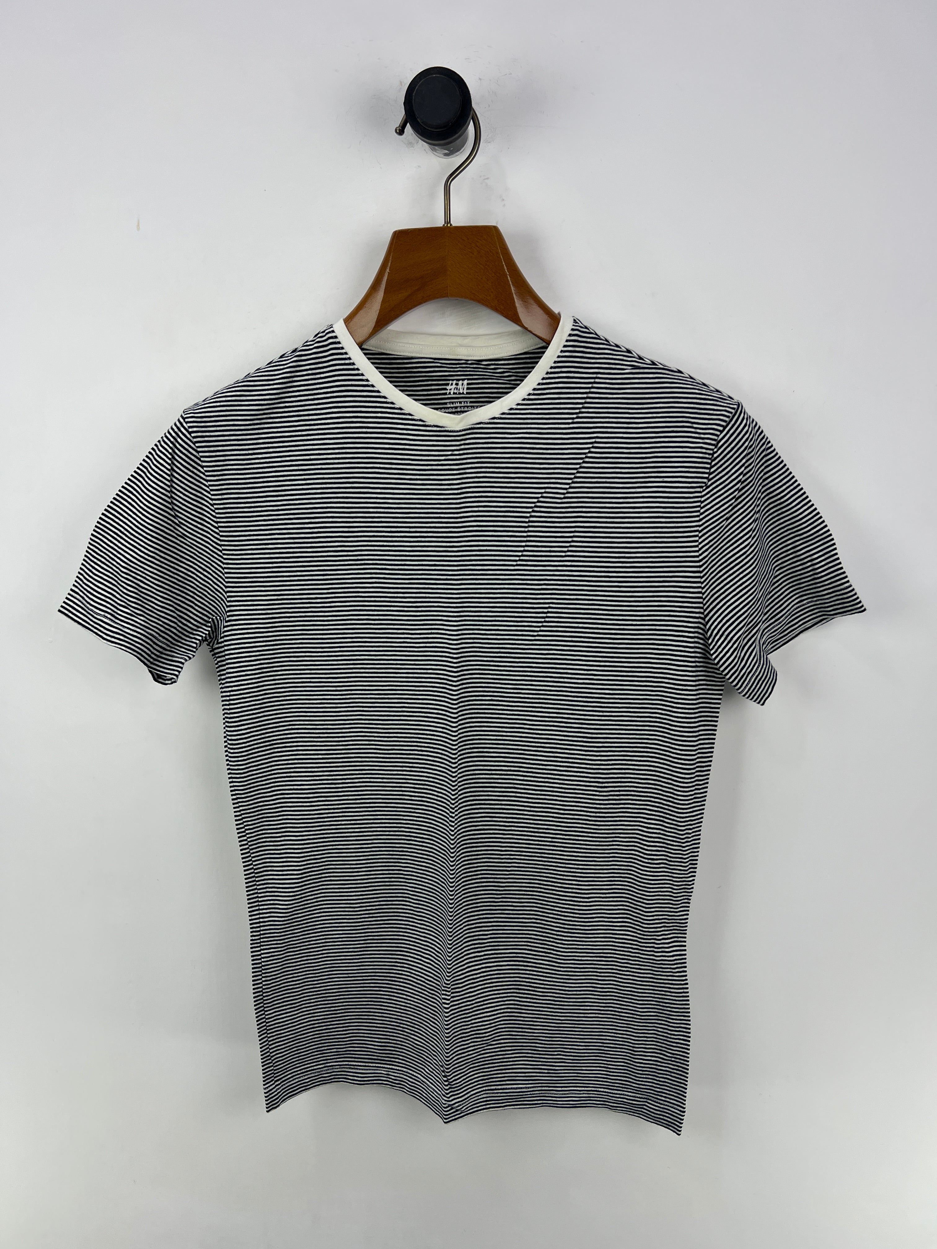 H&M T-Shirt (Women) (Small)
