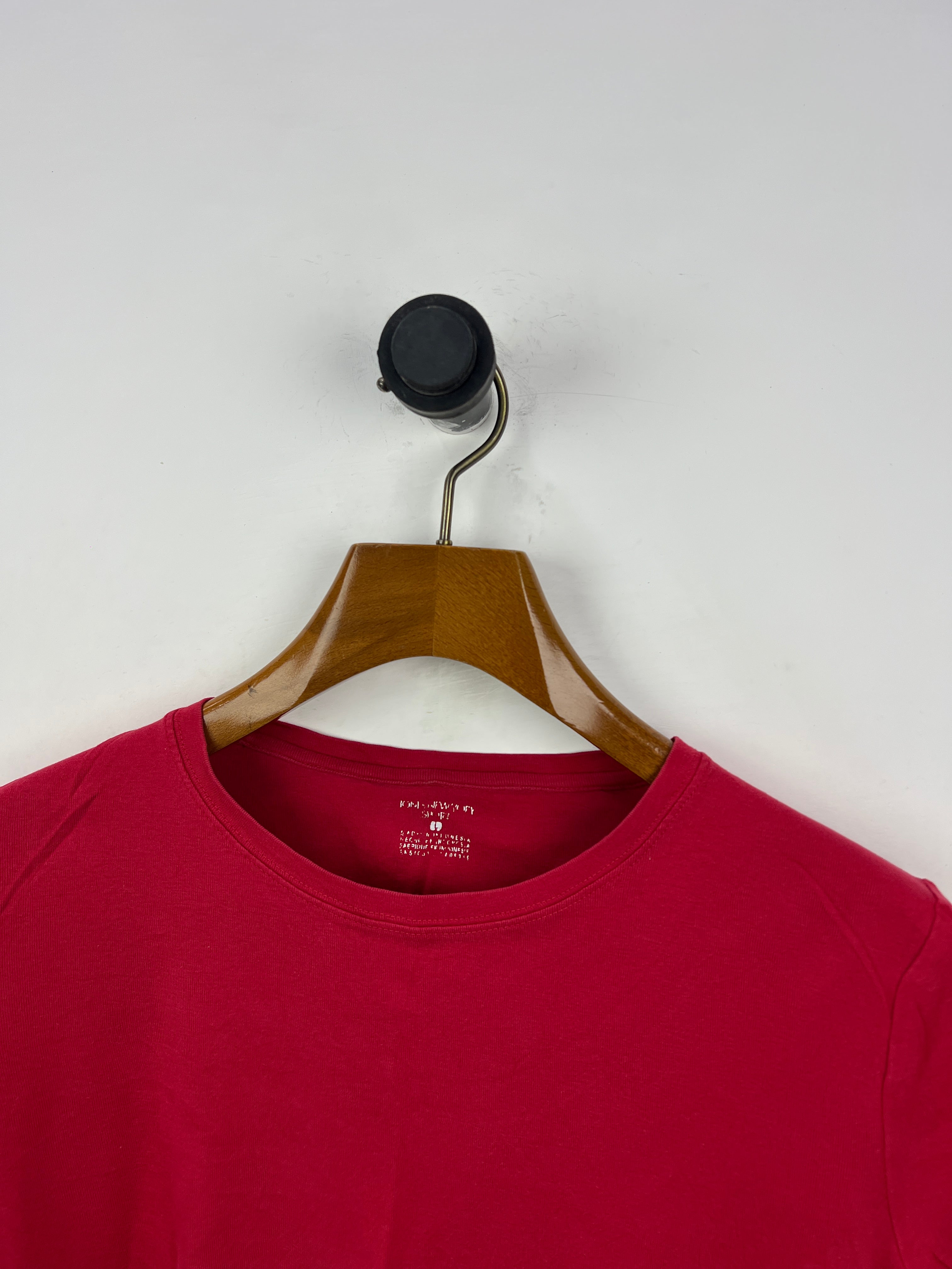 T-Shirt (Women) (Medium-Large)