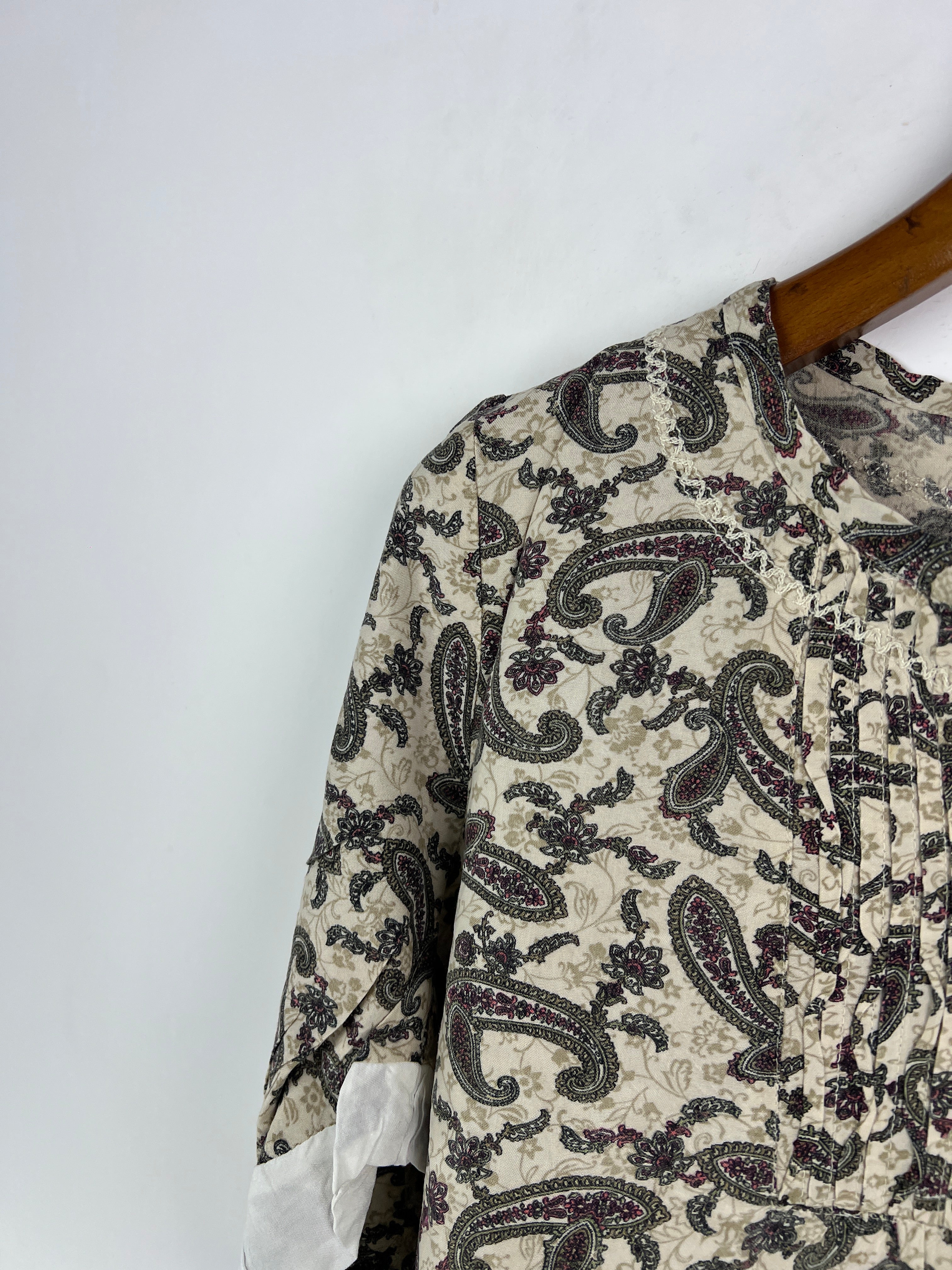 Blouse (Women) (Medium-Large)