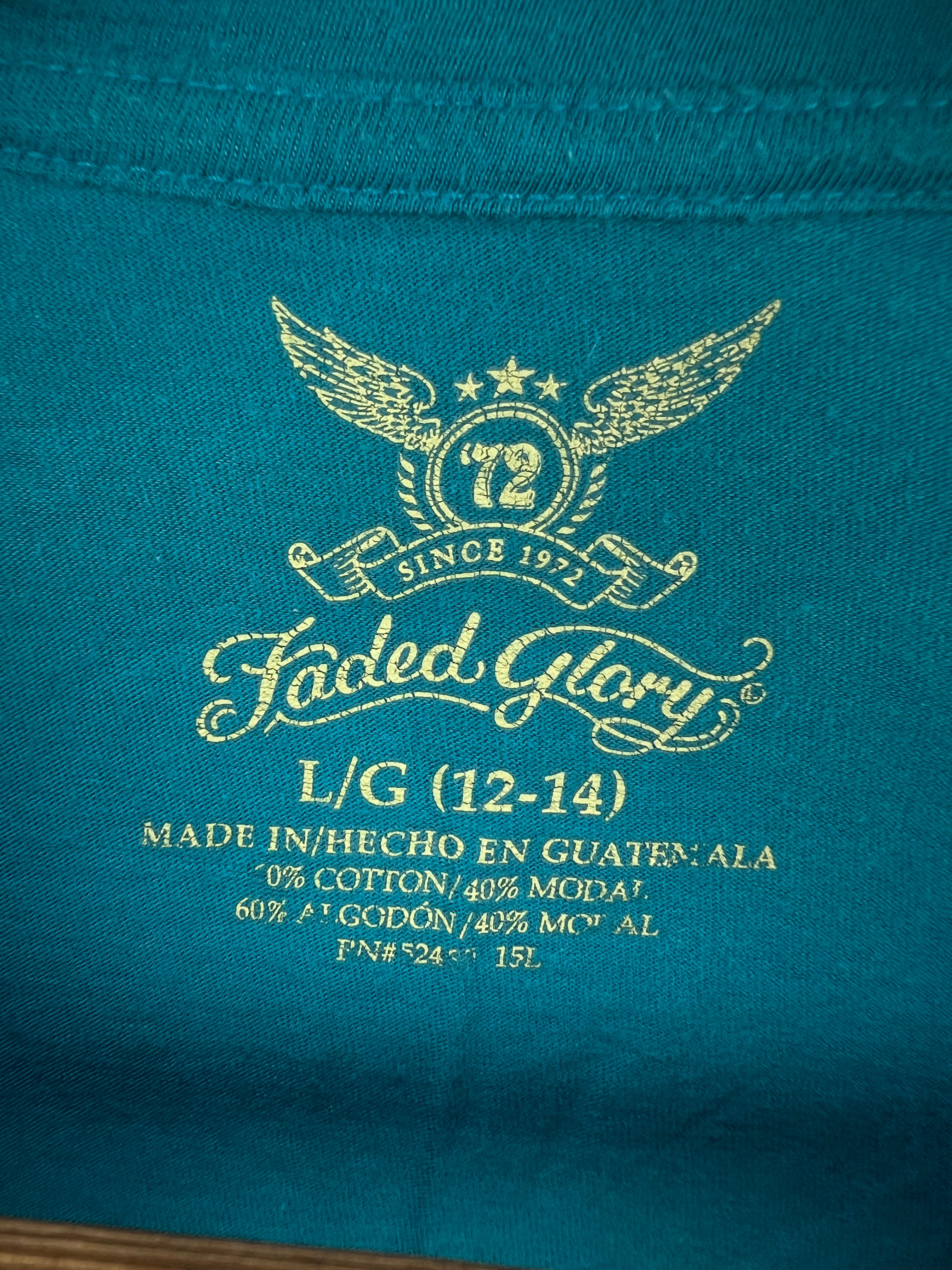 Faded Glory T-Shirt (Women) (Medium)