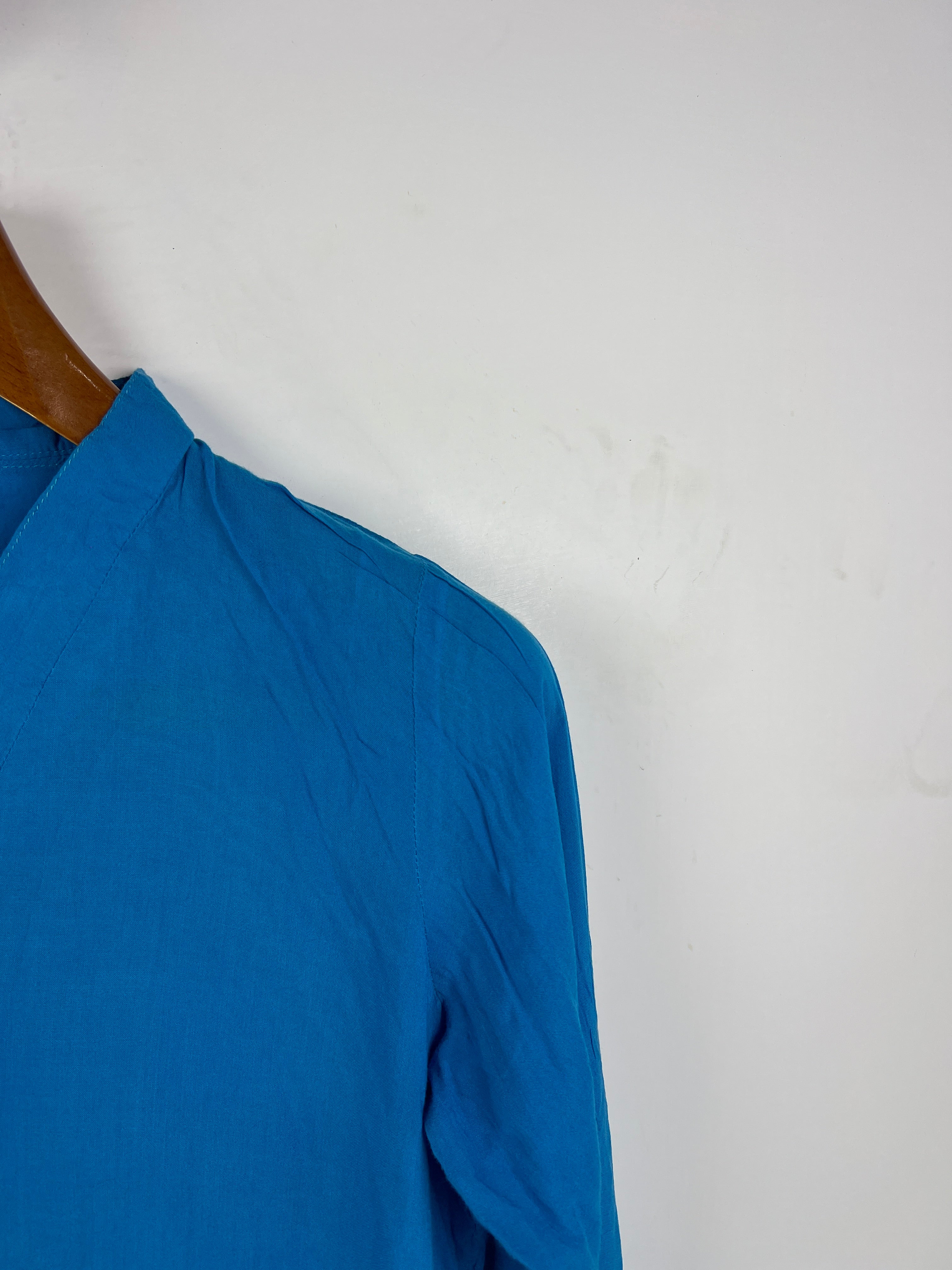 Blouse (Women) (Medium)