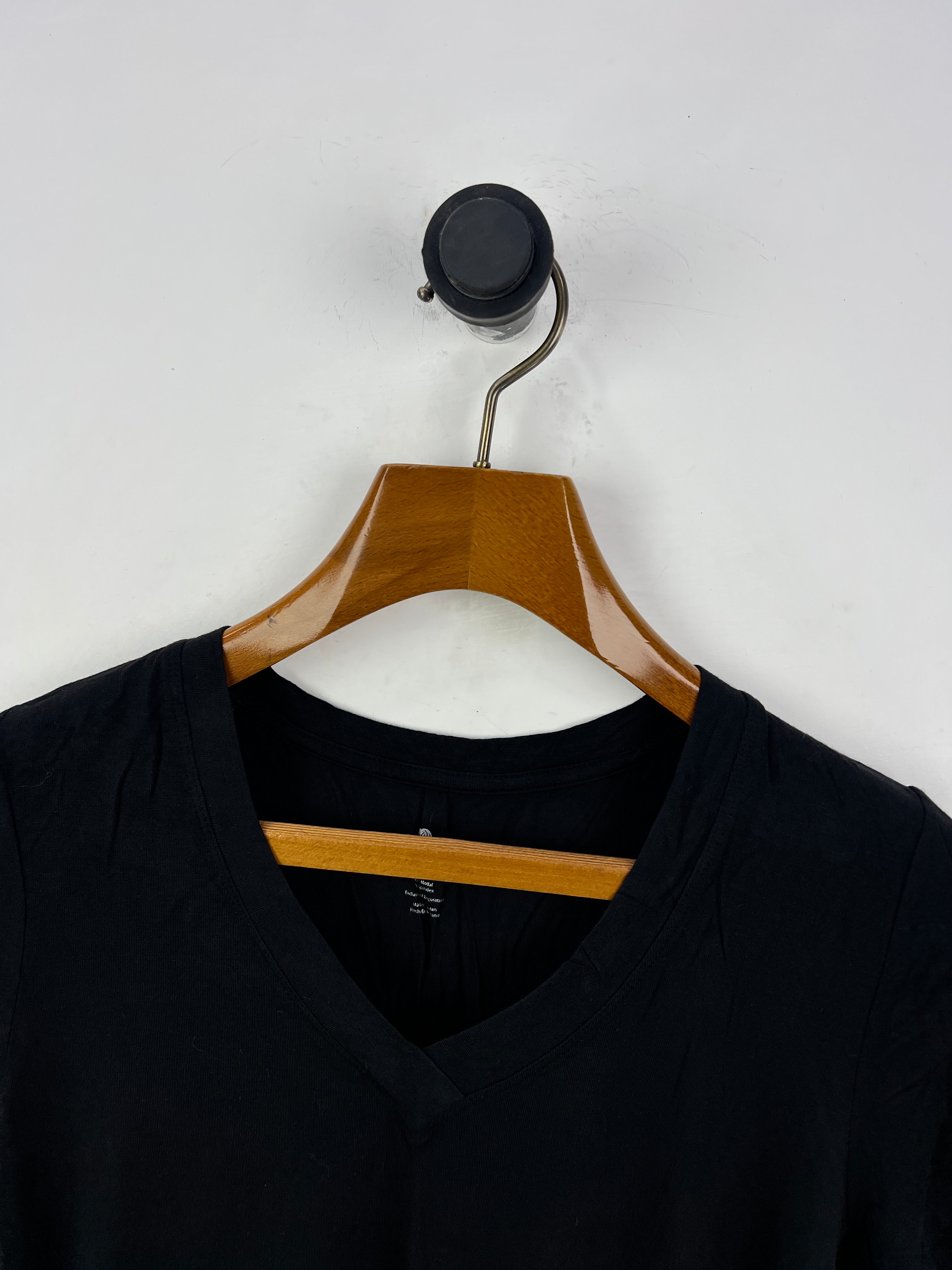 Apana T-Shirt (Women) (Medium)