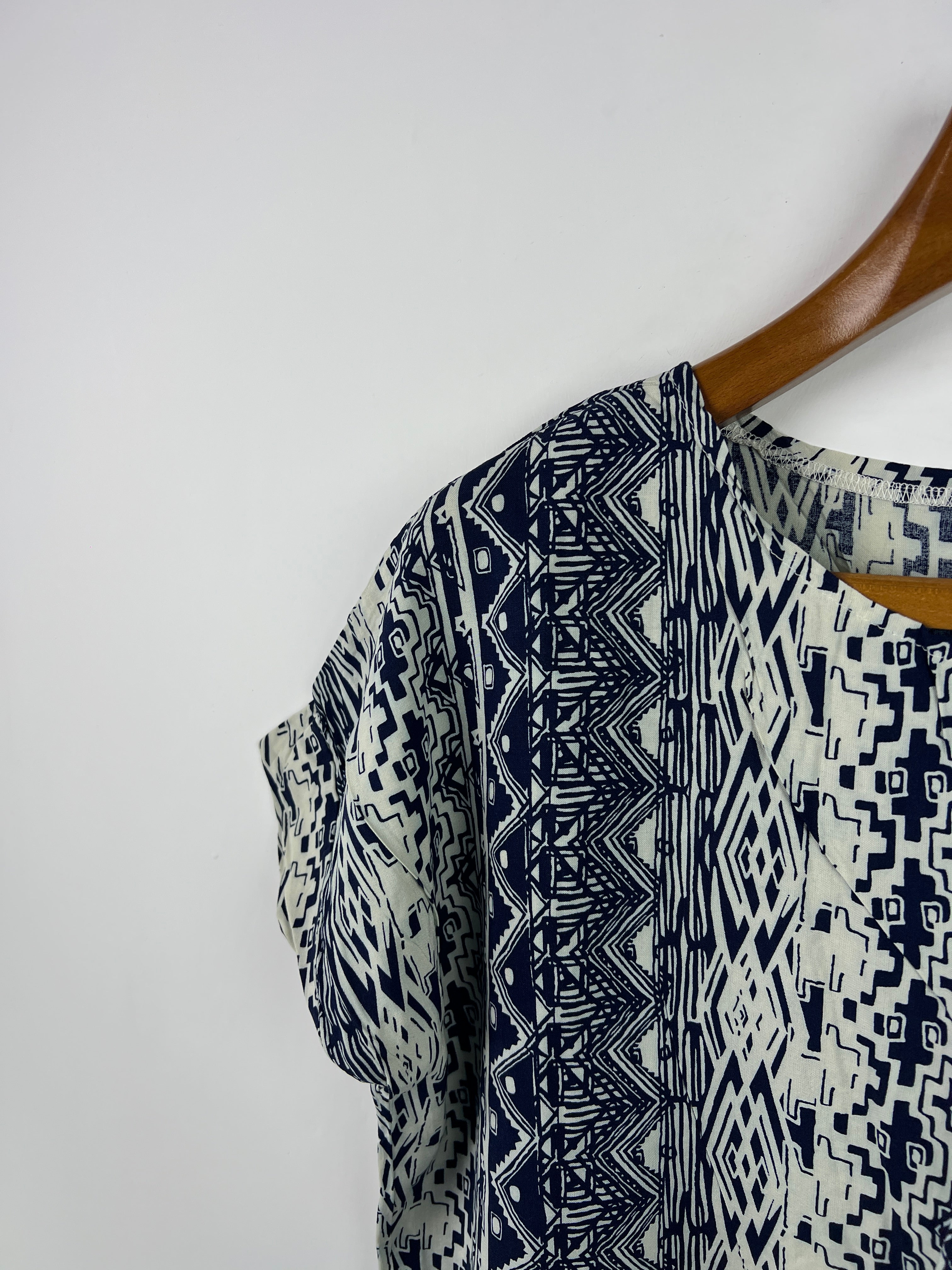 Blouse (Women) (Medium-Large)