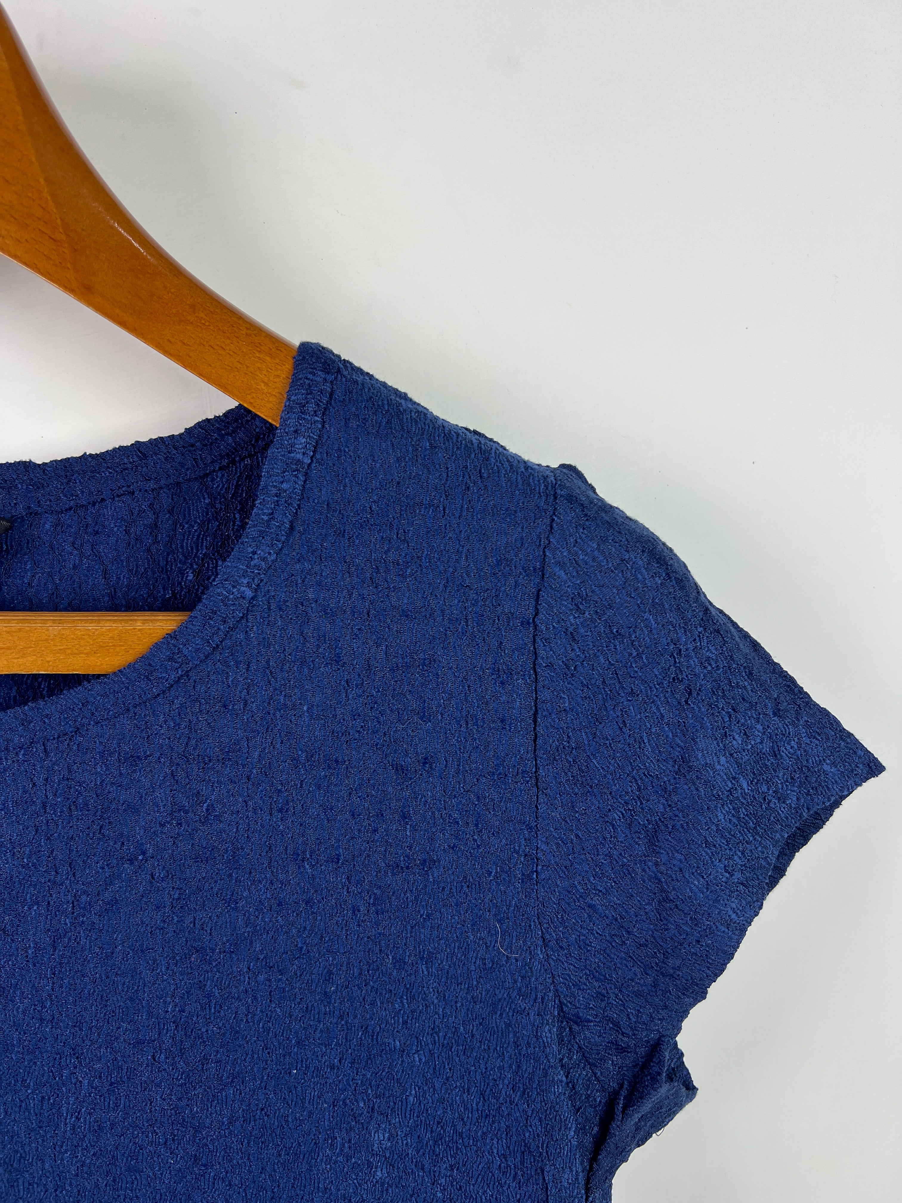Simply Vera Shirt (Women) (Small)
