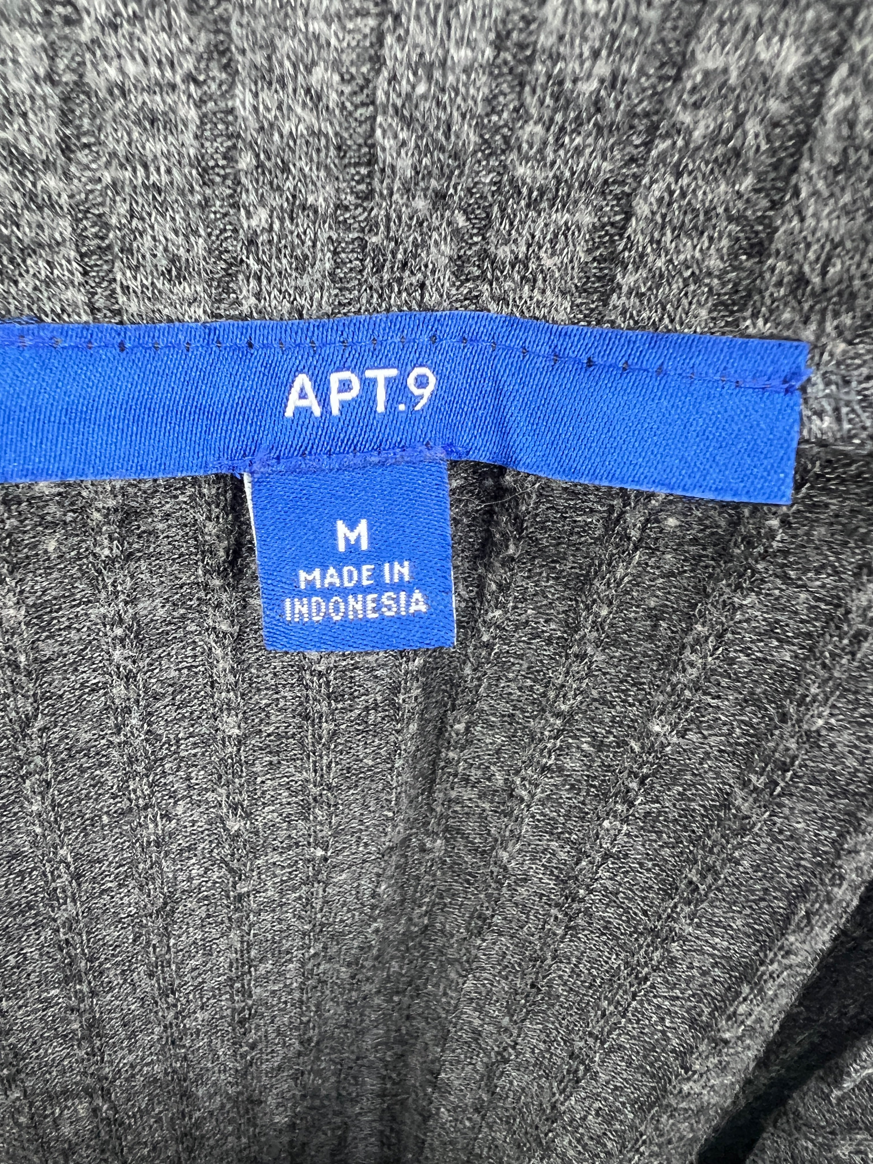 Apt 9 Tank Top (Women) (Medium)