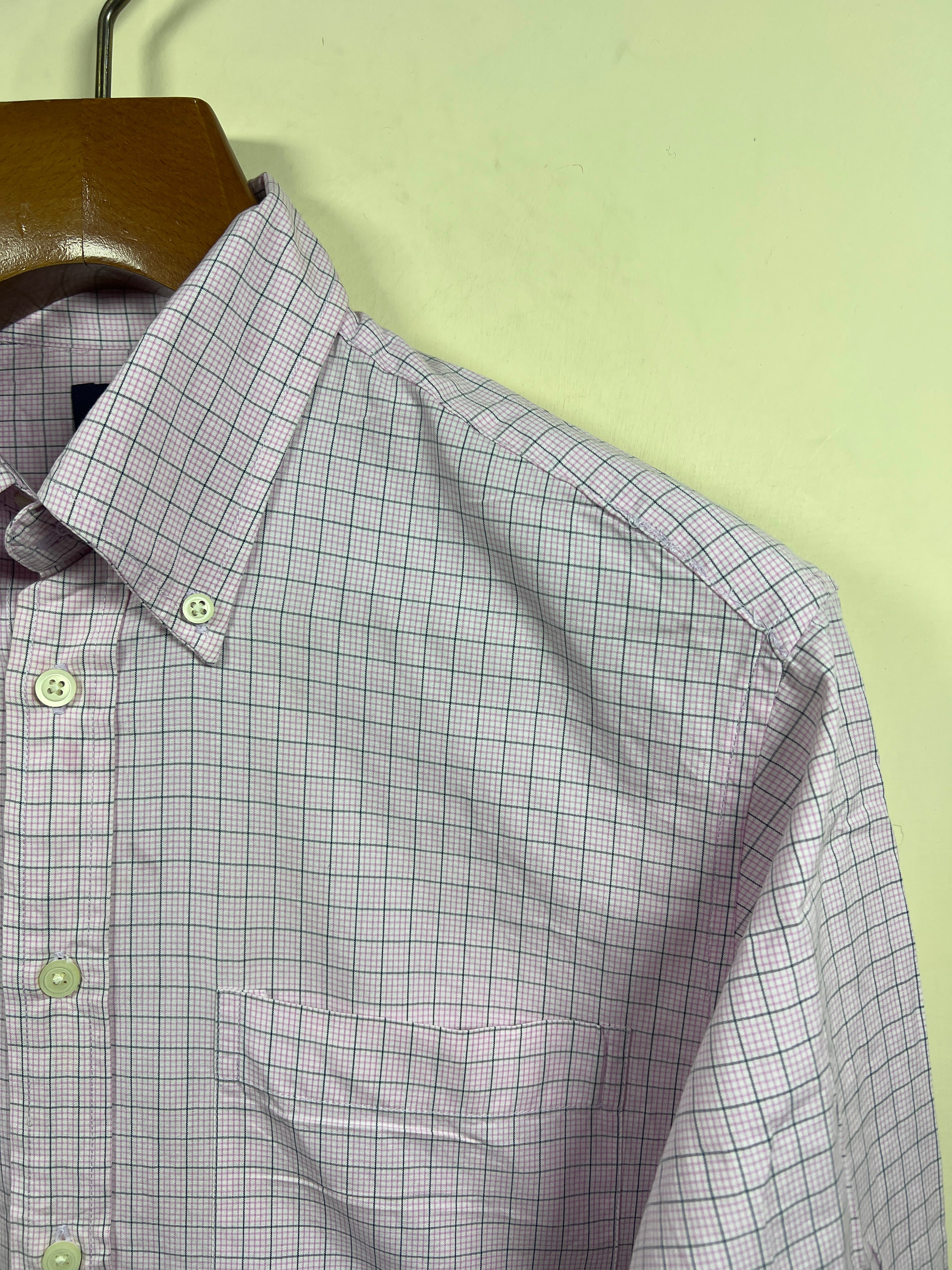Gap Shirt (Medium-Large)