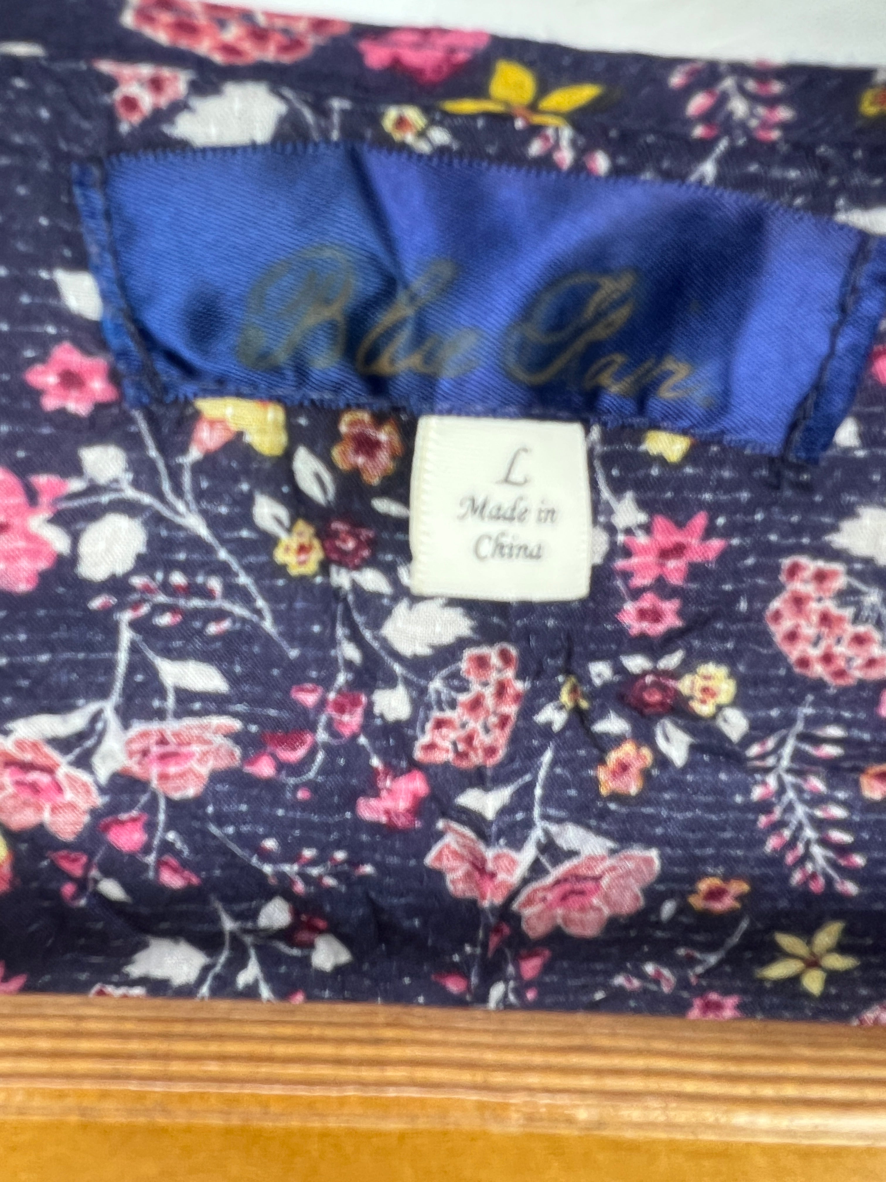 Blouse (Women) (Medium-Large)